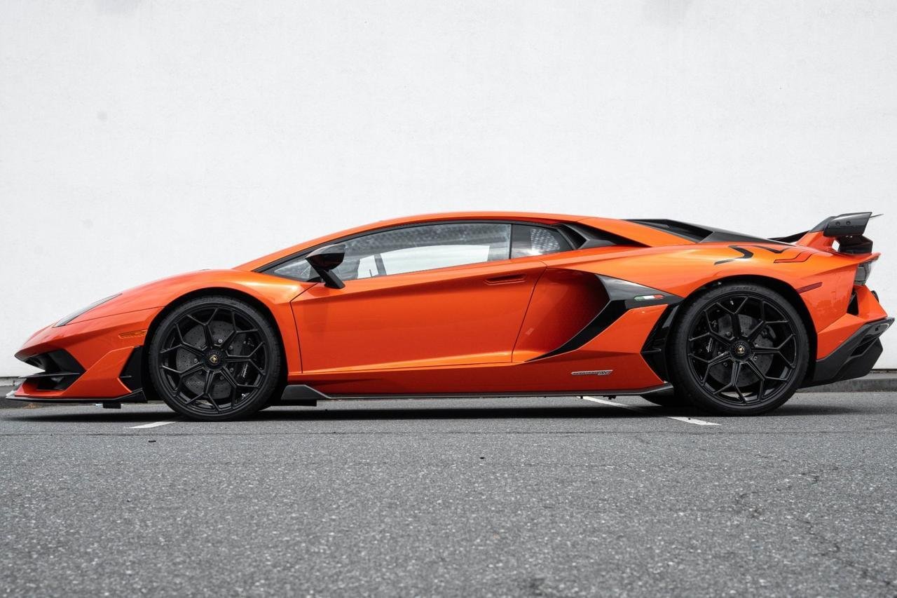 2020 Lamborghini Aventador SVJ For Sale (27)