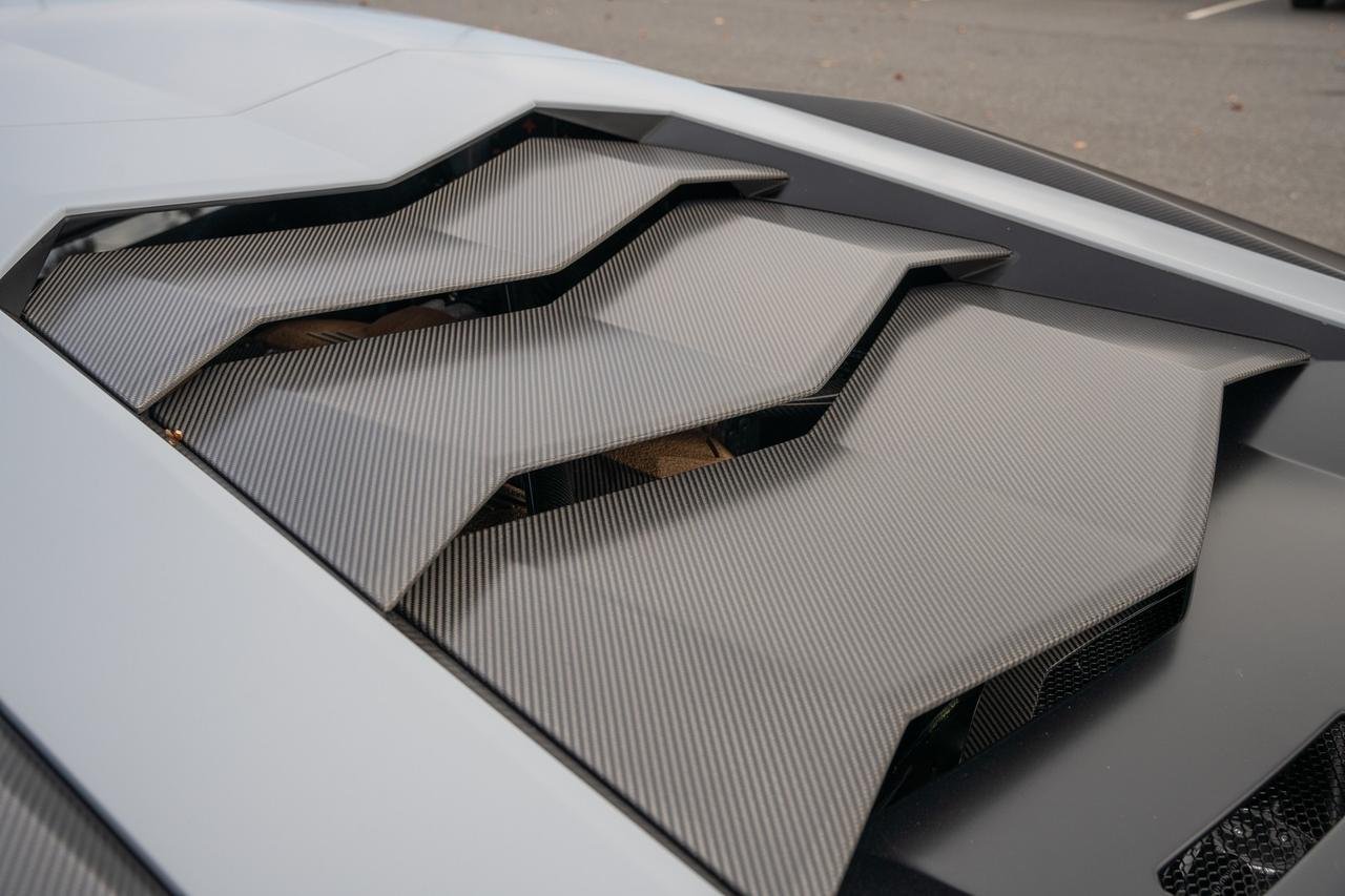 2022 Lamborghini Aventador Ultimae (14)