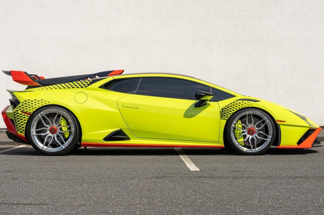 2022 Lamborghini Huracan STO (3)
