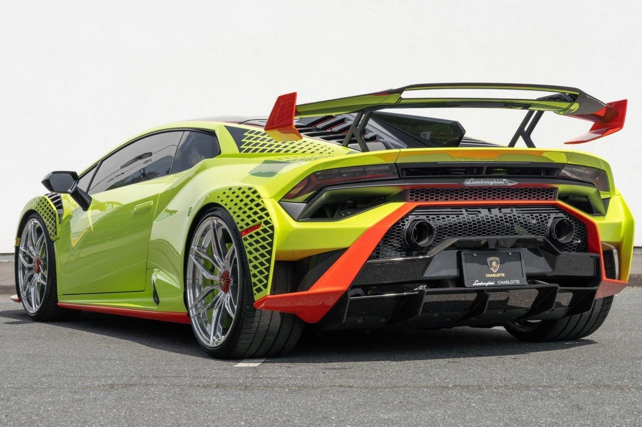2022 Lamborghini Huracan STO (4)