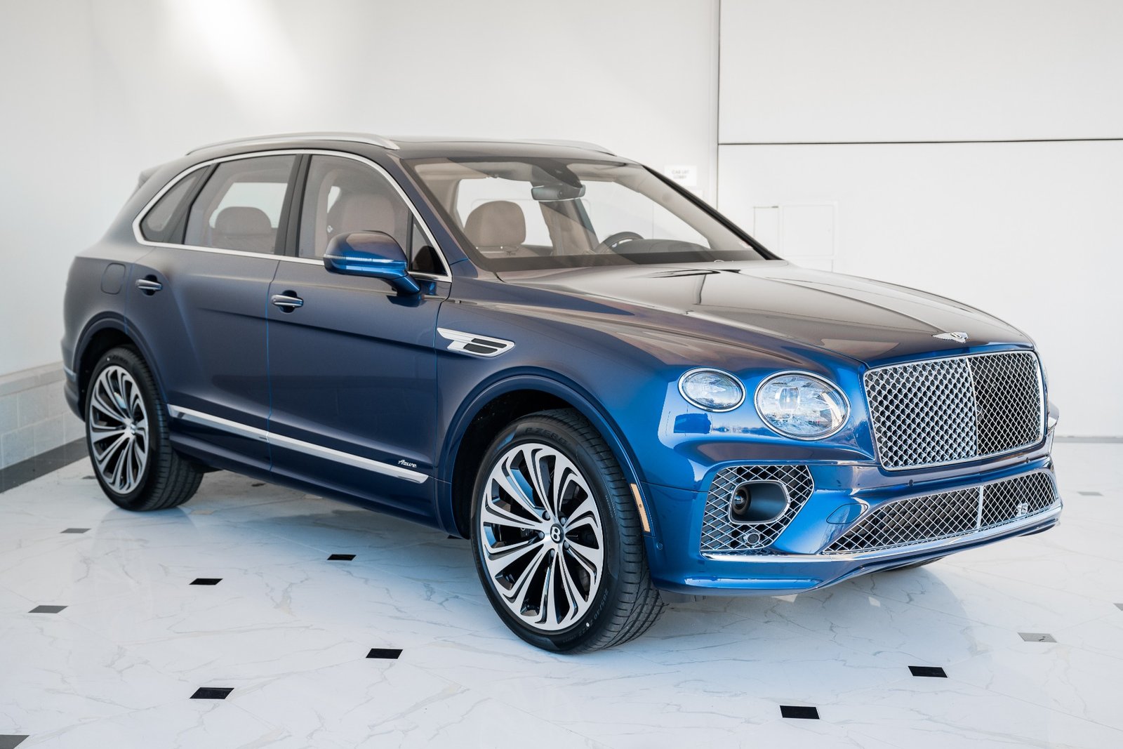 2023 BENTLEY BENTAYGA AZURE V8 (11)