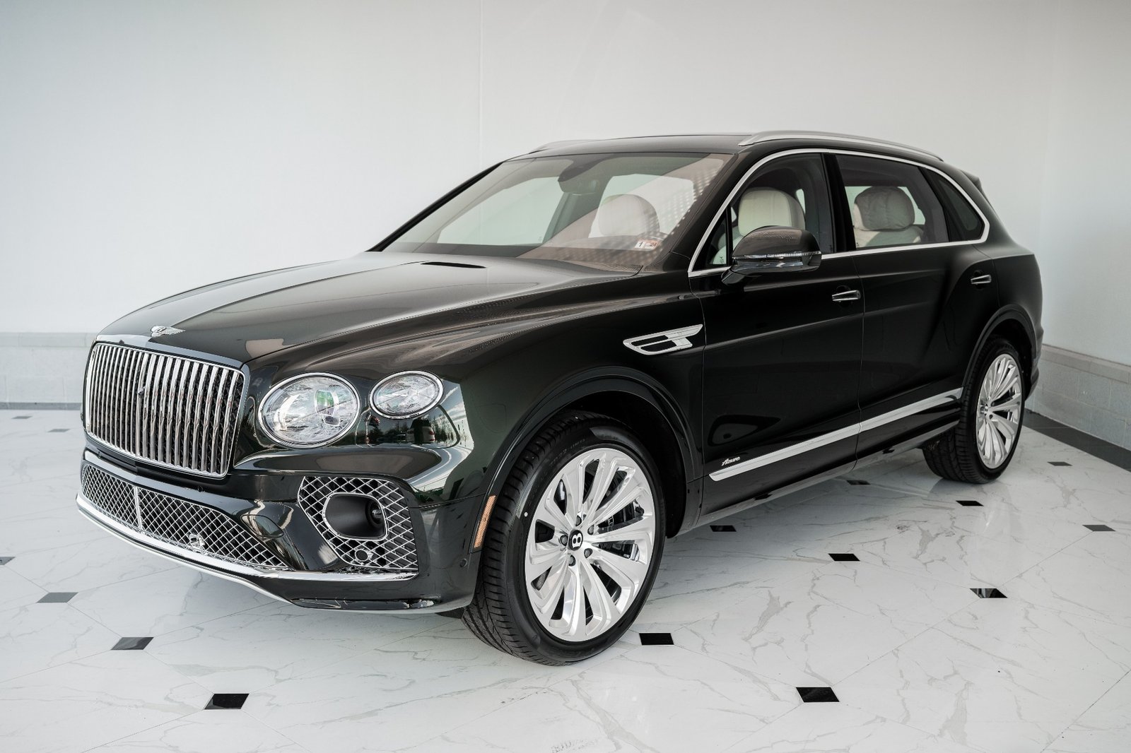 2023 BENTLEY BENTAYGA EWB AZURE V8 (15)