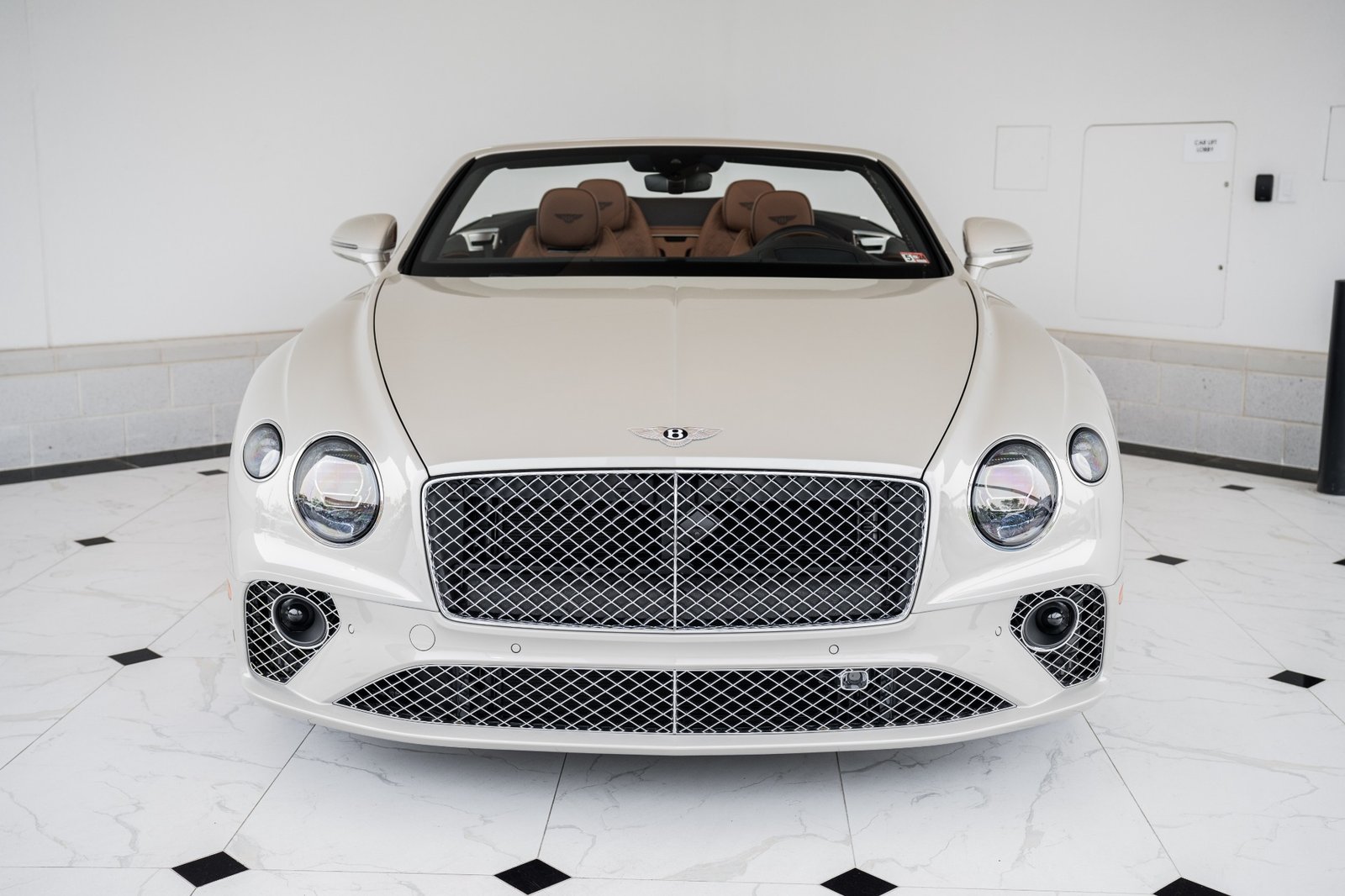 New-2023-Bentley-CONTINENTAL-GTC-AZURE-V8 (2)