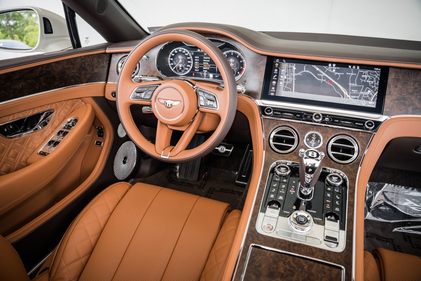New-2023-Bentley-CONTINENTAL-GTC-AZURE-V8 (21)
