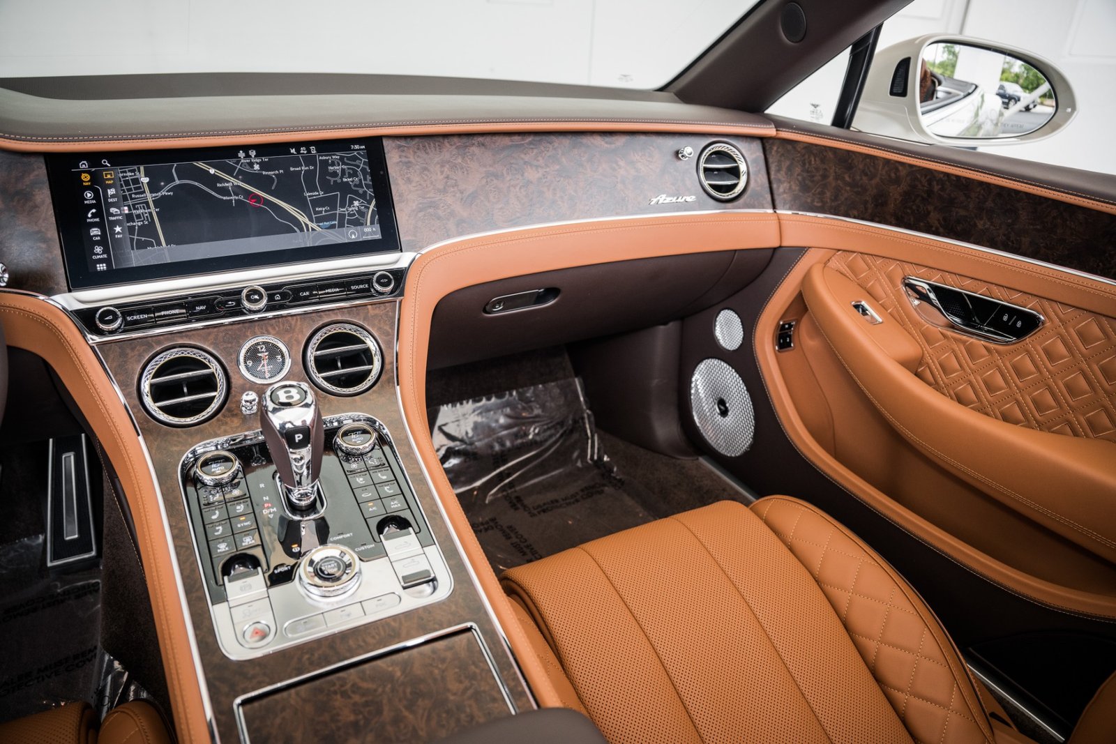 New-2023-Bentley-CONTINENTAL-GTC-AZURE-V8 (22)