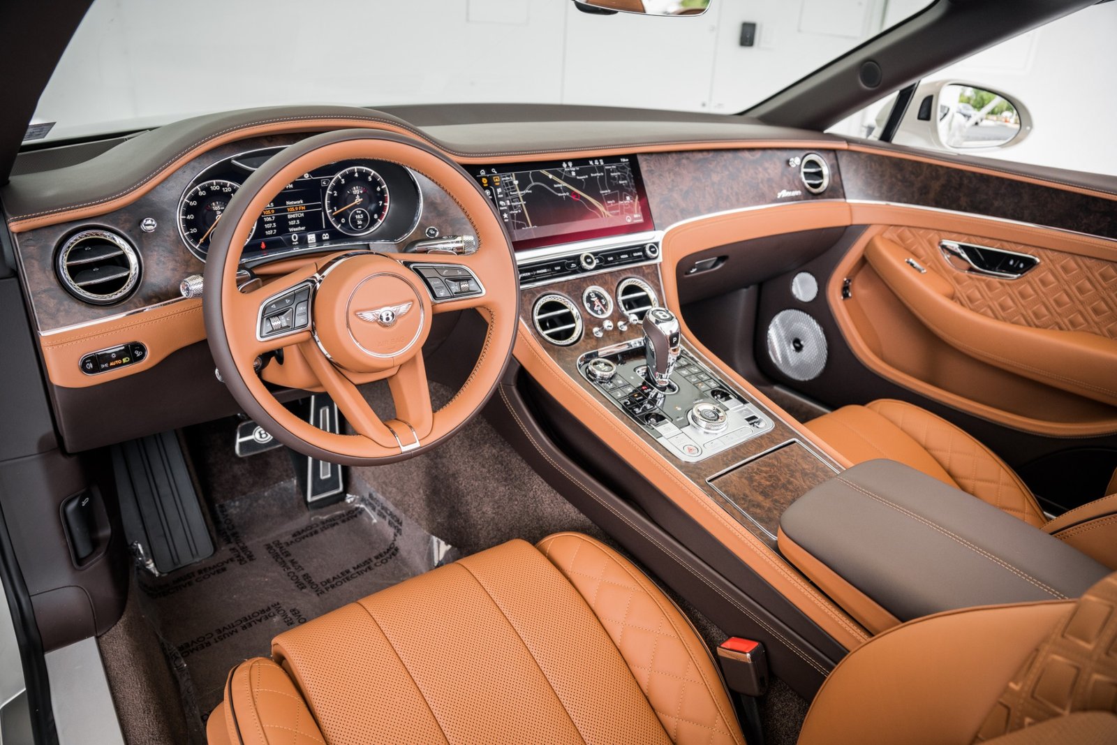 New-2023-Bentley-CONTINENTAL-GTC-AZURE-V8 (4)