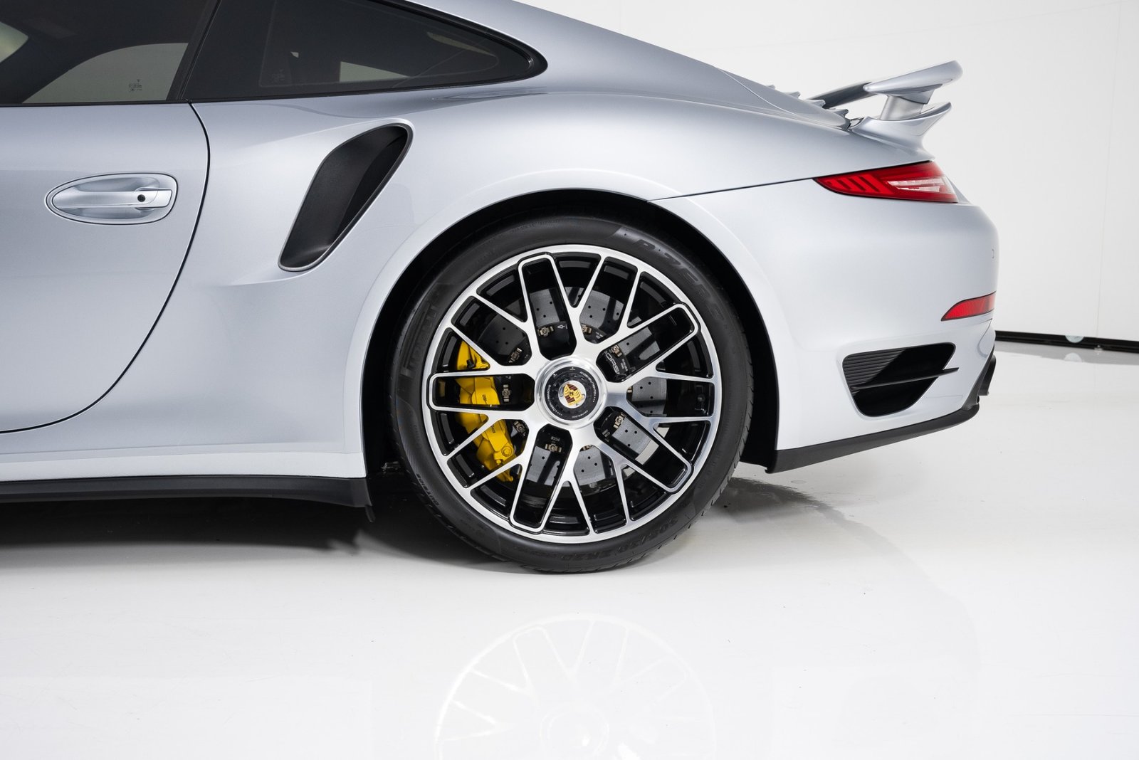 2014 PORSCHE 911 (2)