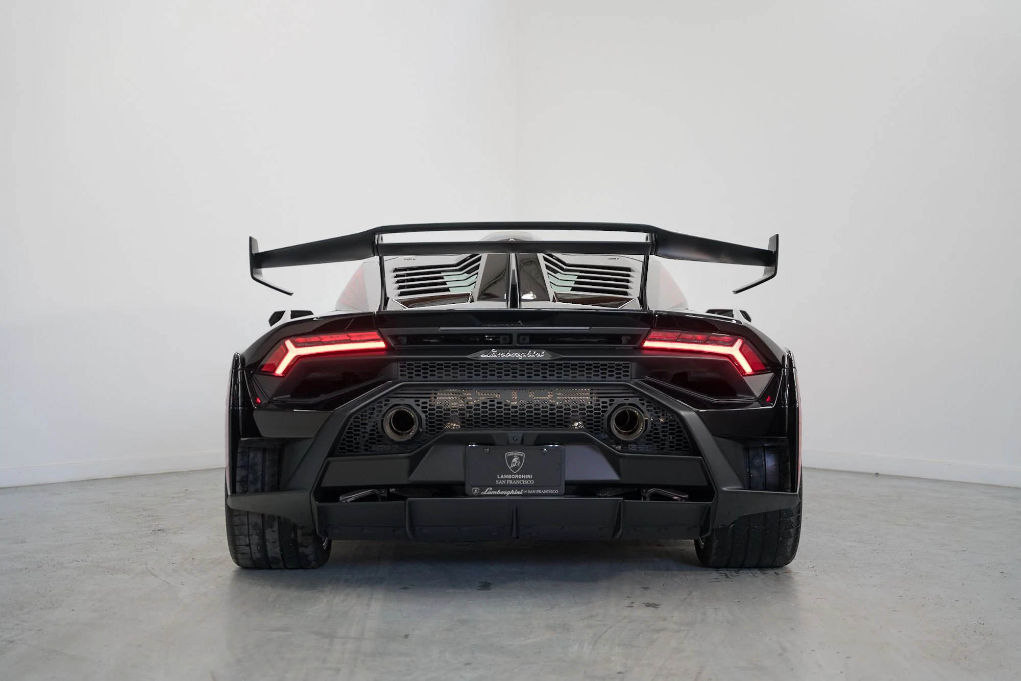 2022 Lamborghini Huracan STO coupe (8)