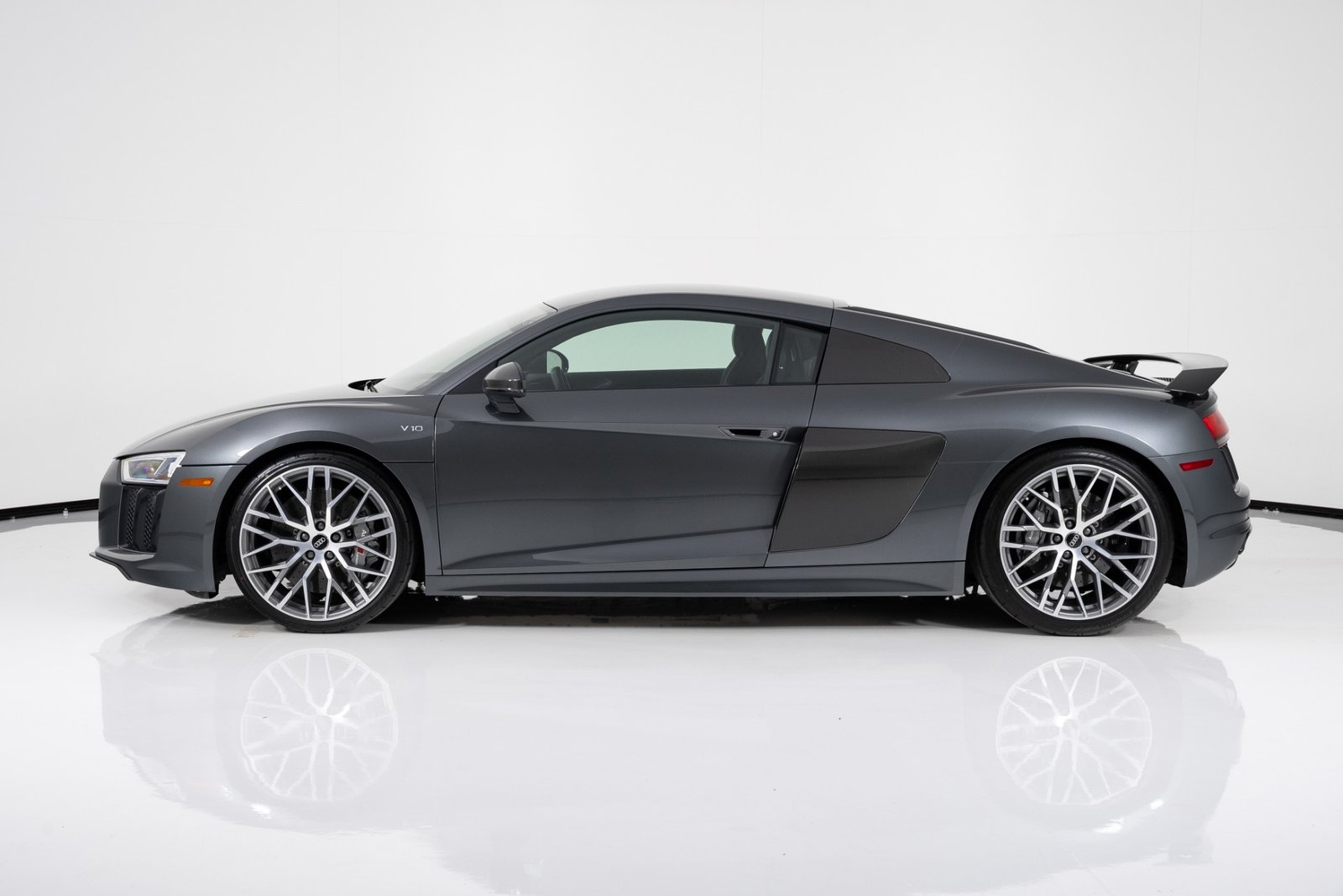 New 2017 AUDI R8 5.2 QUATTRO V10 PLUS (32)