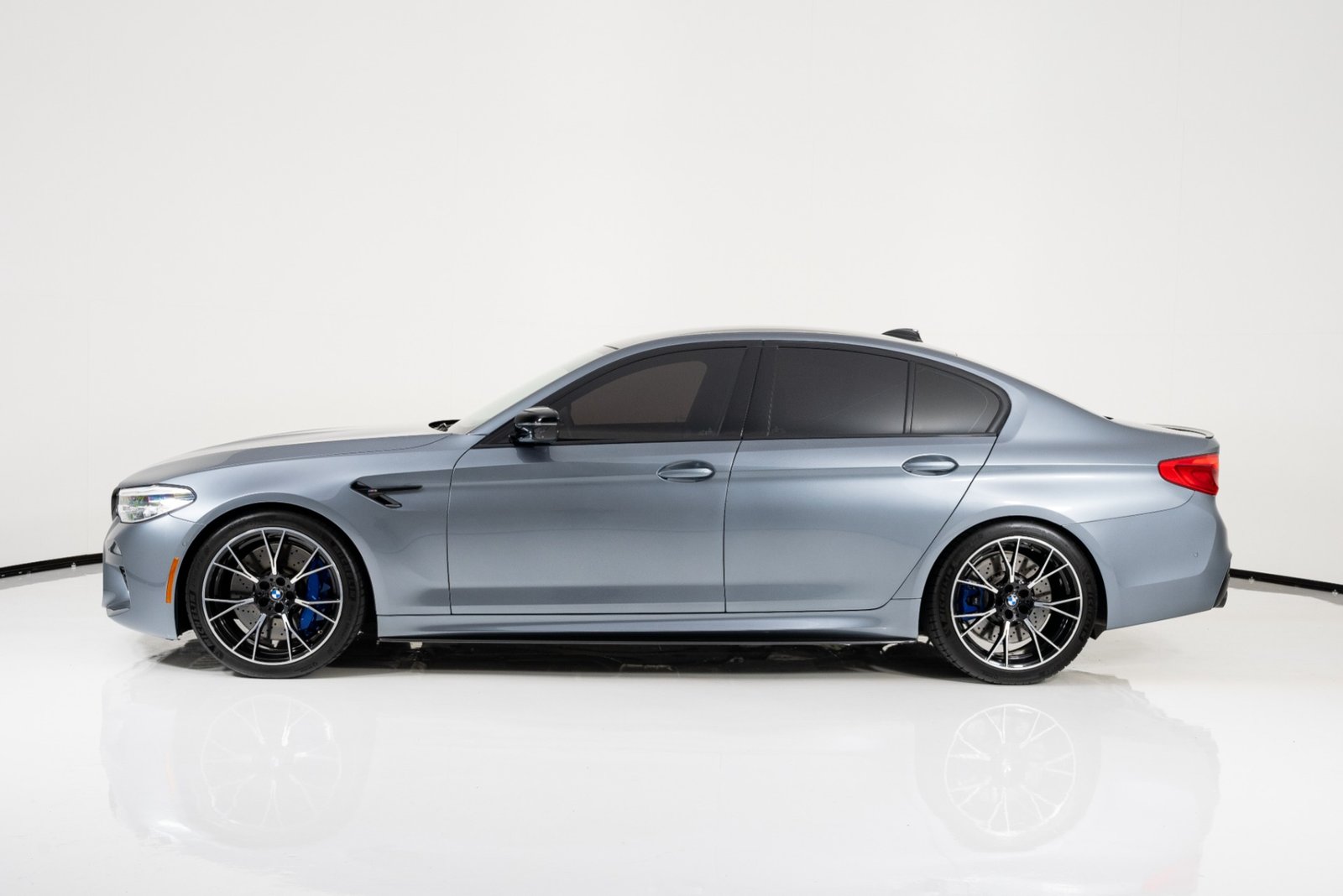New 2019 BMW M5 COMPETITION (34)