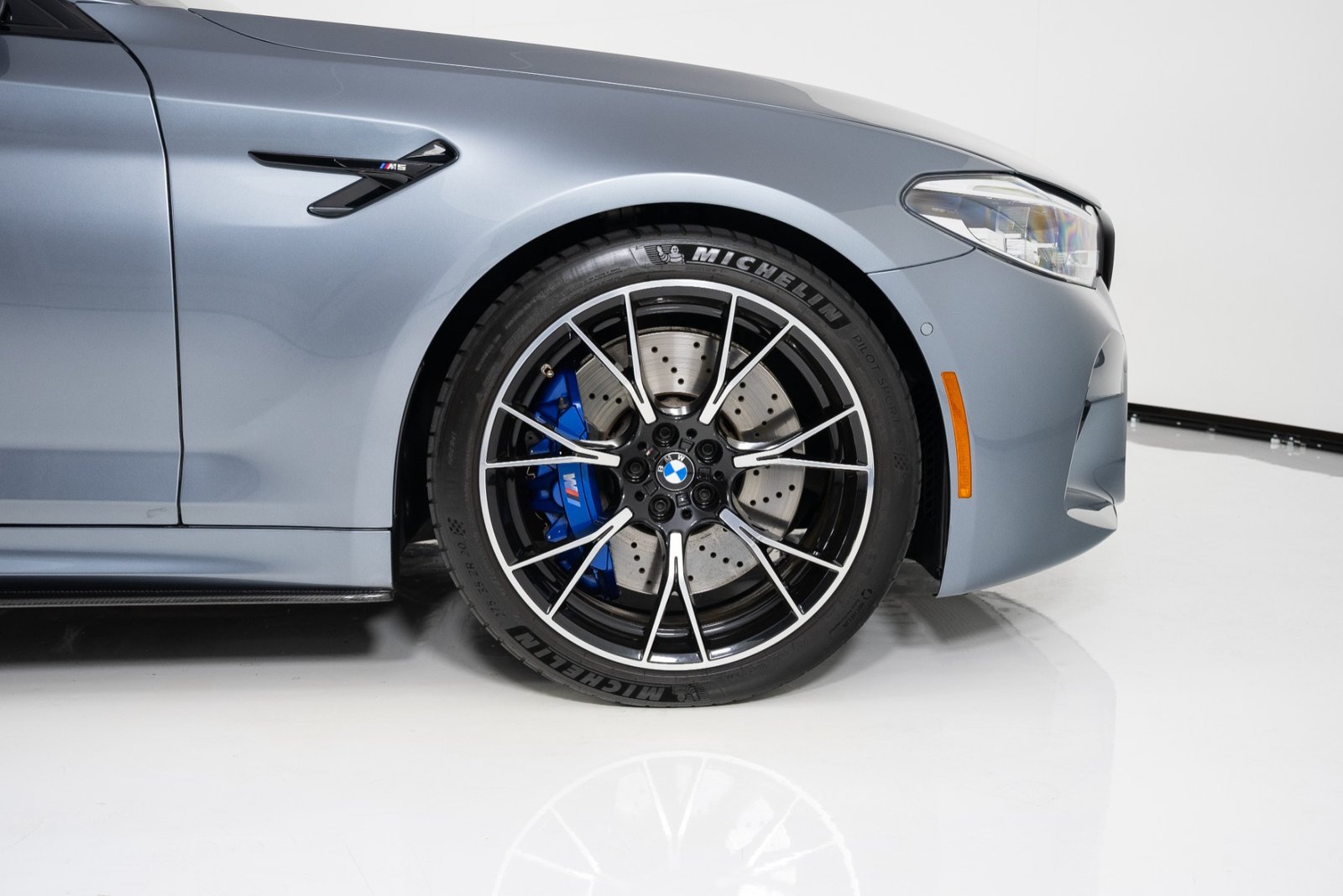 New 2019 BMW M5 COMPETITION (4)