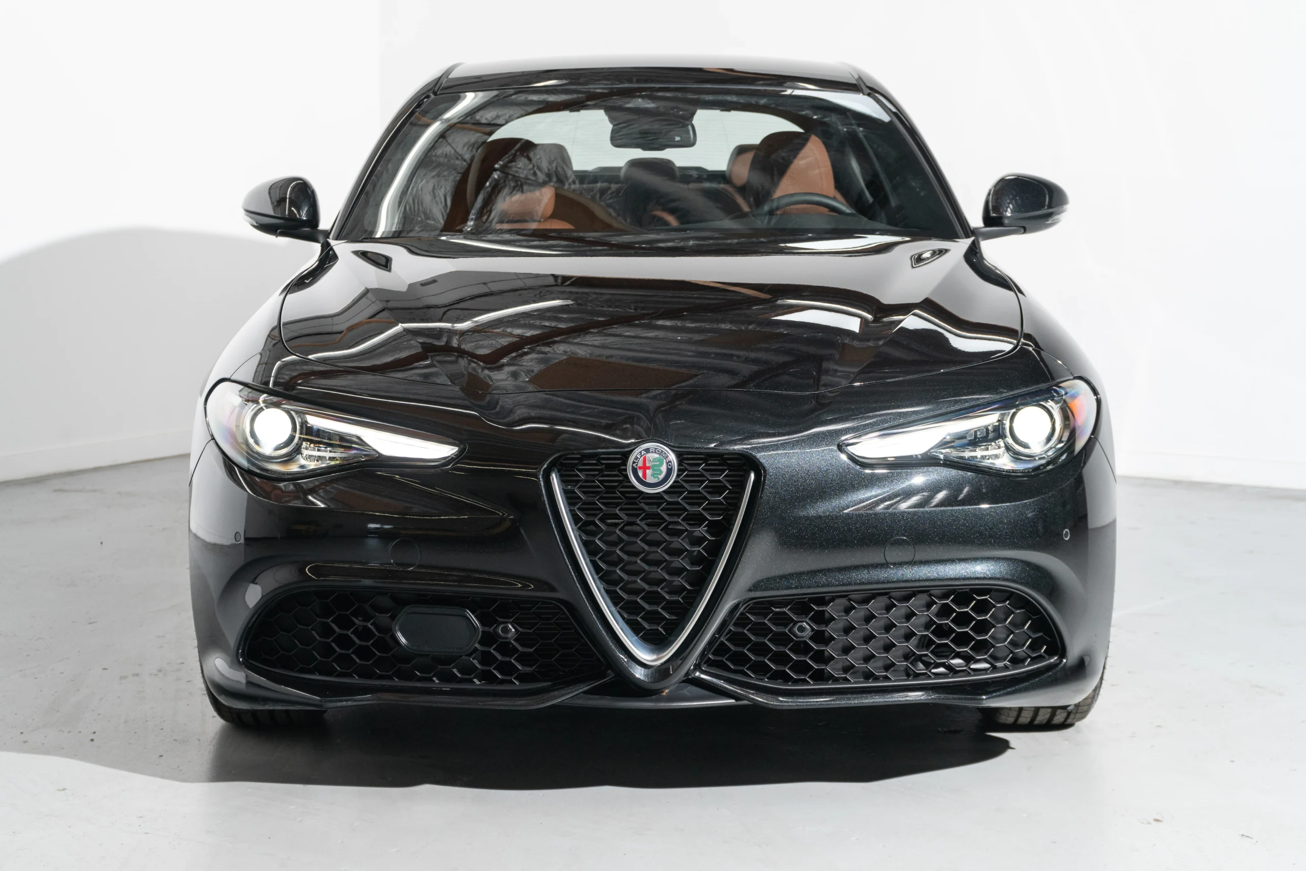 New 2022 Alfa Romeo Giulia TI RWD Sedan (1)