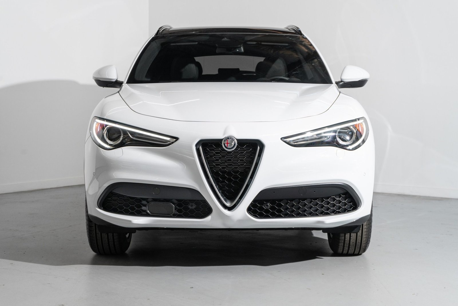 New 2022 Alfa Romeo Stelvio TI AWD Sport Utility