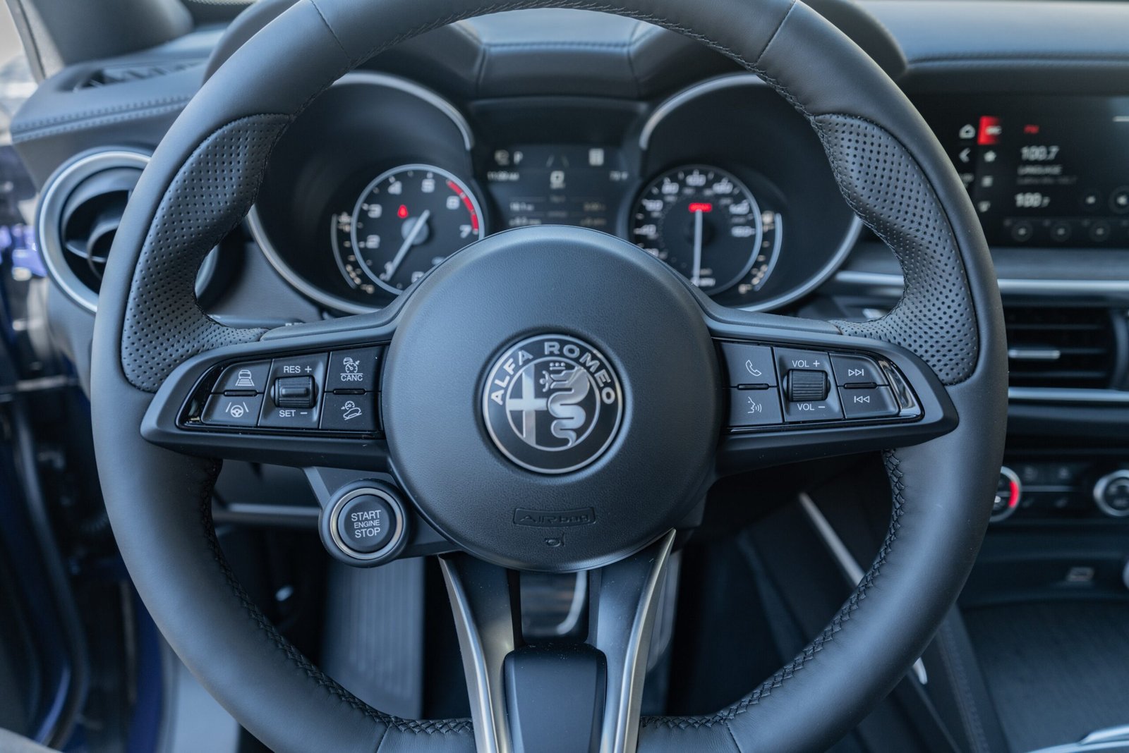 New 2022 Alfa Romeo Stelvio TI AWD Sport Utility (2)