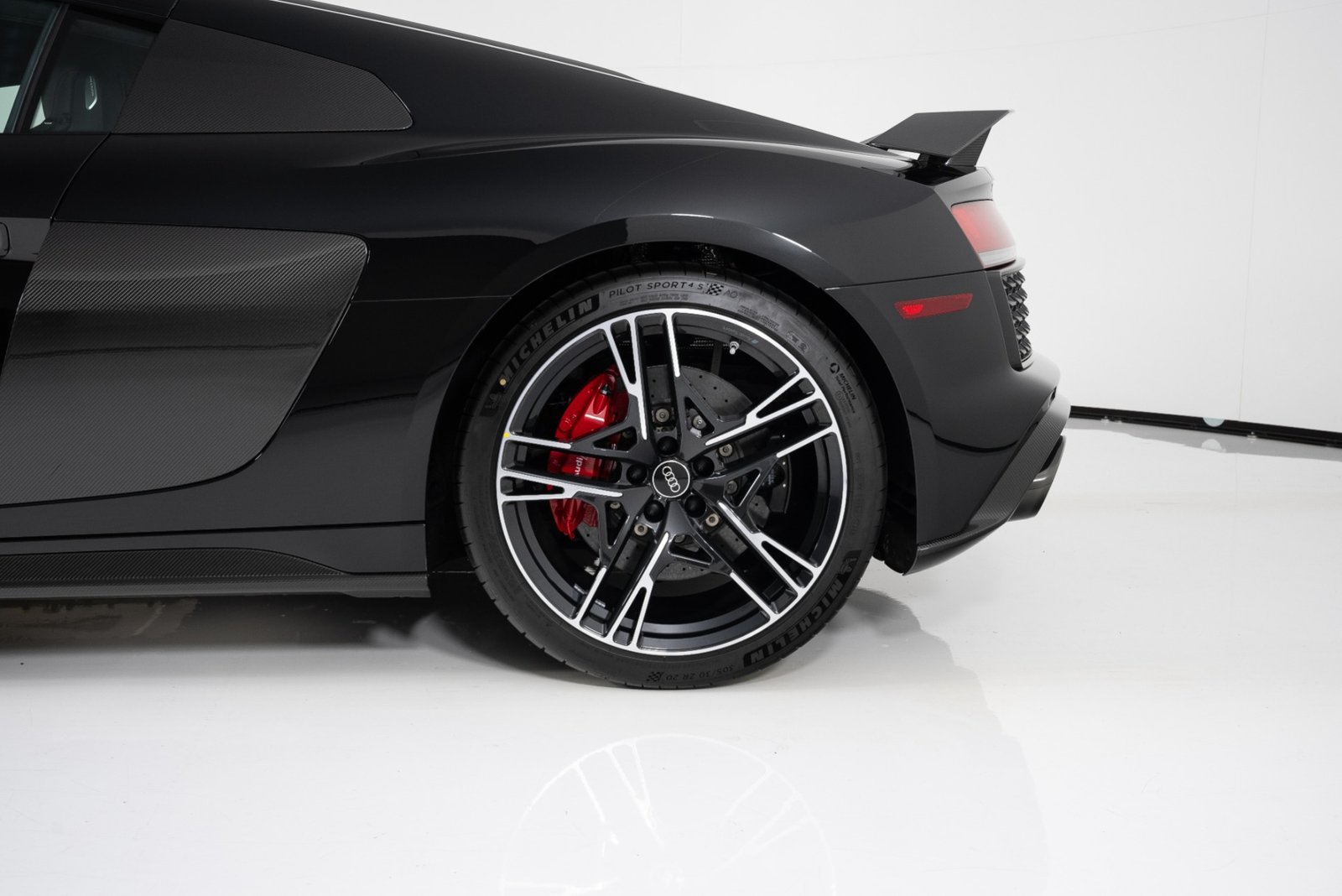 New 2023 AUDI R8 COUPE V10 PERFORMANCE ALL WHEEL DRIVE (2)