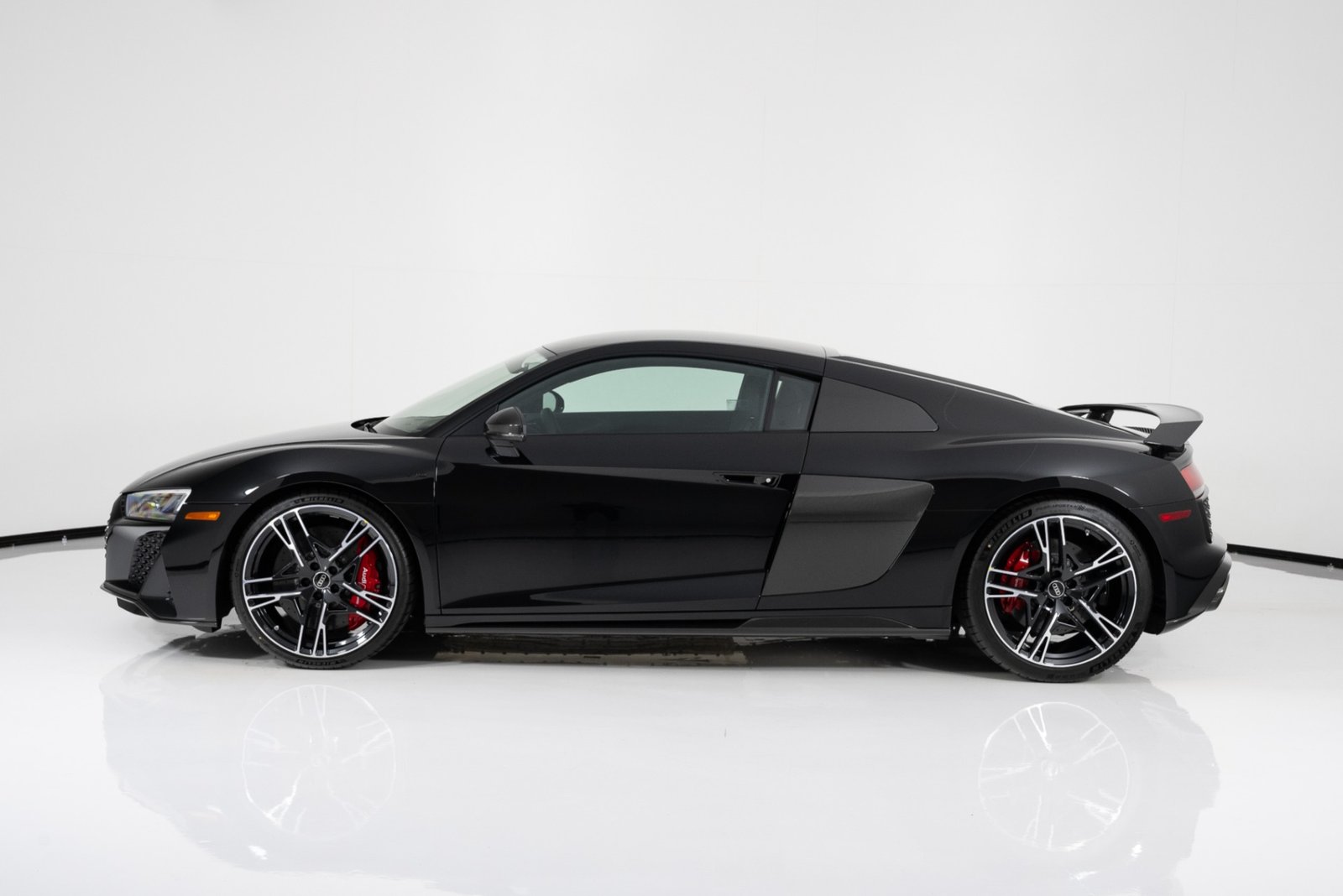 New 2023 AUDI R8 COUPE V10 PERFORMANCE ALL WHEEL DRIVE (30)