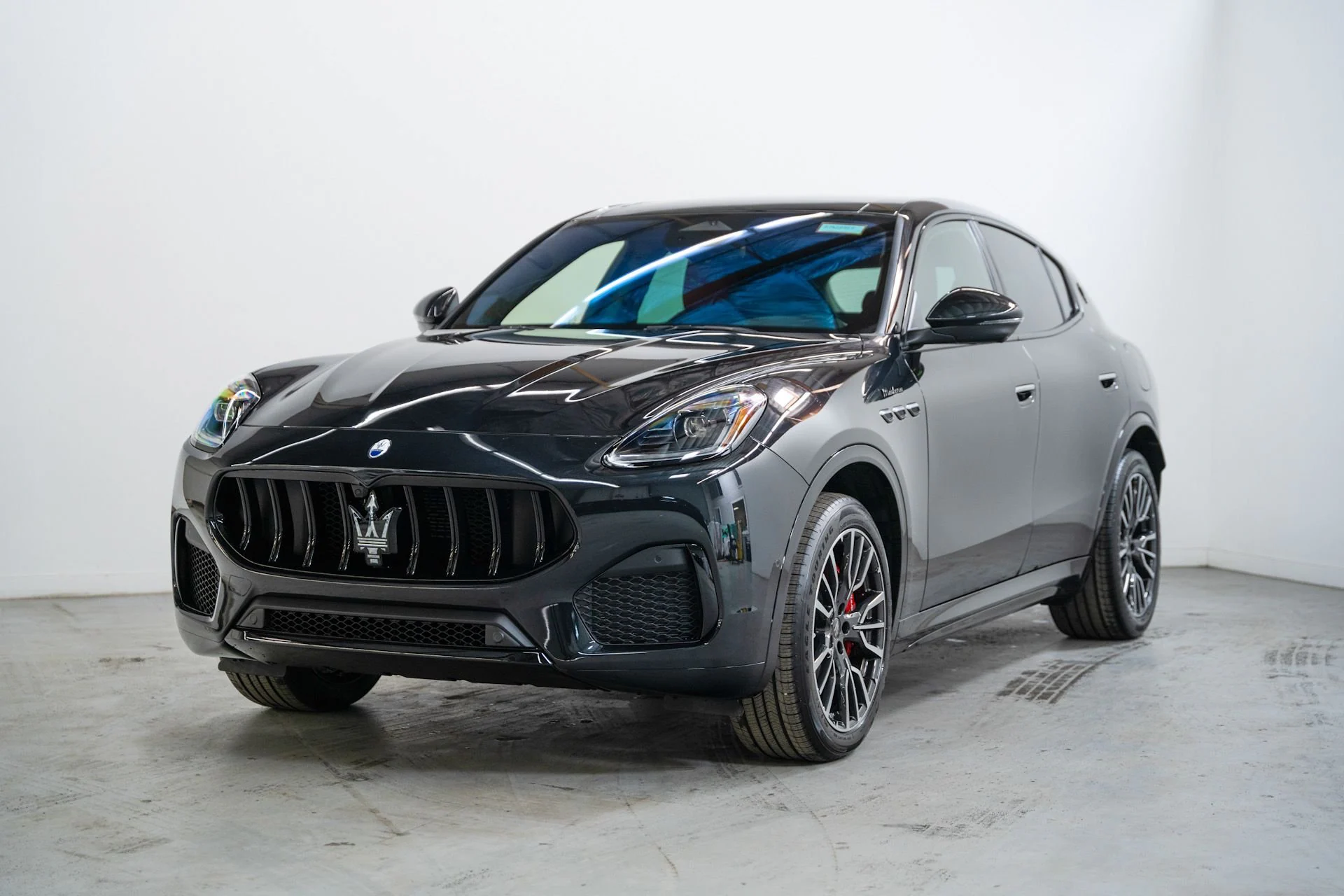 New 2023 Maserati Grecale Modena SUV (19)