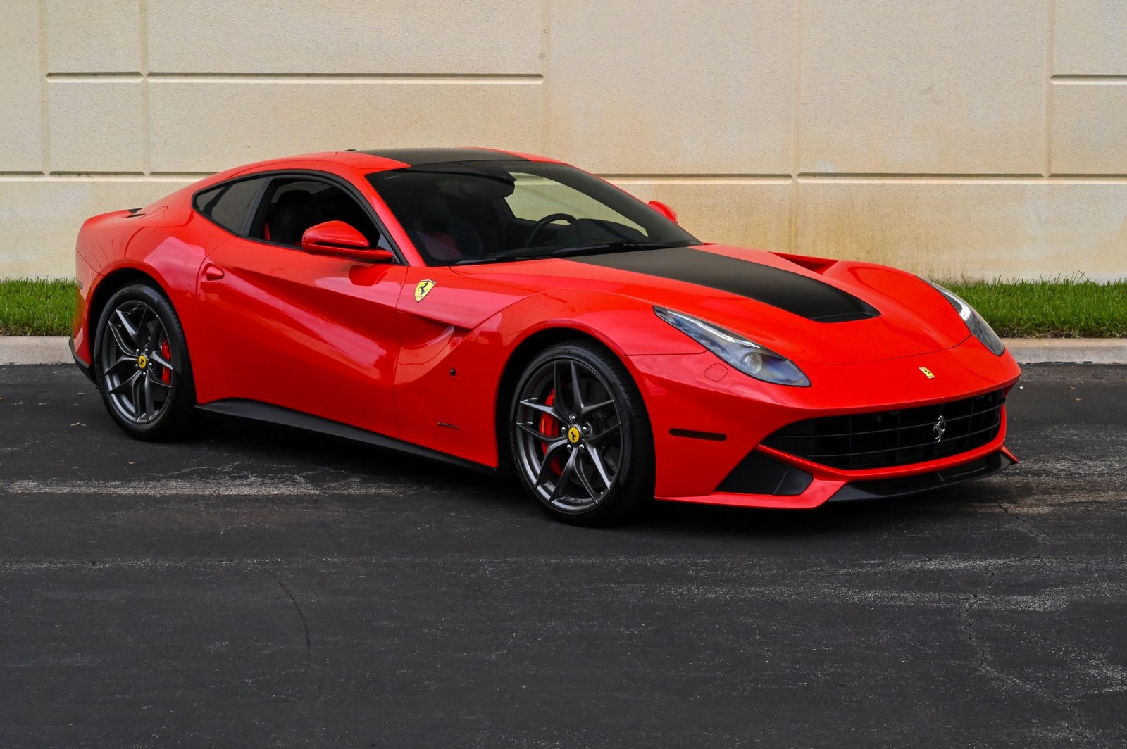 Used 2017 Ferrari F12berlinetta (5)