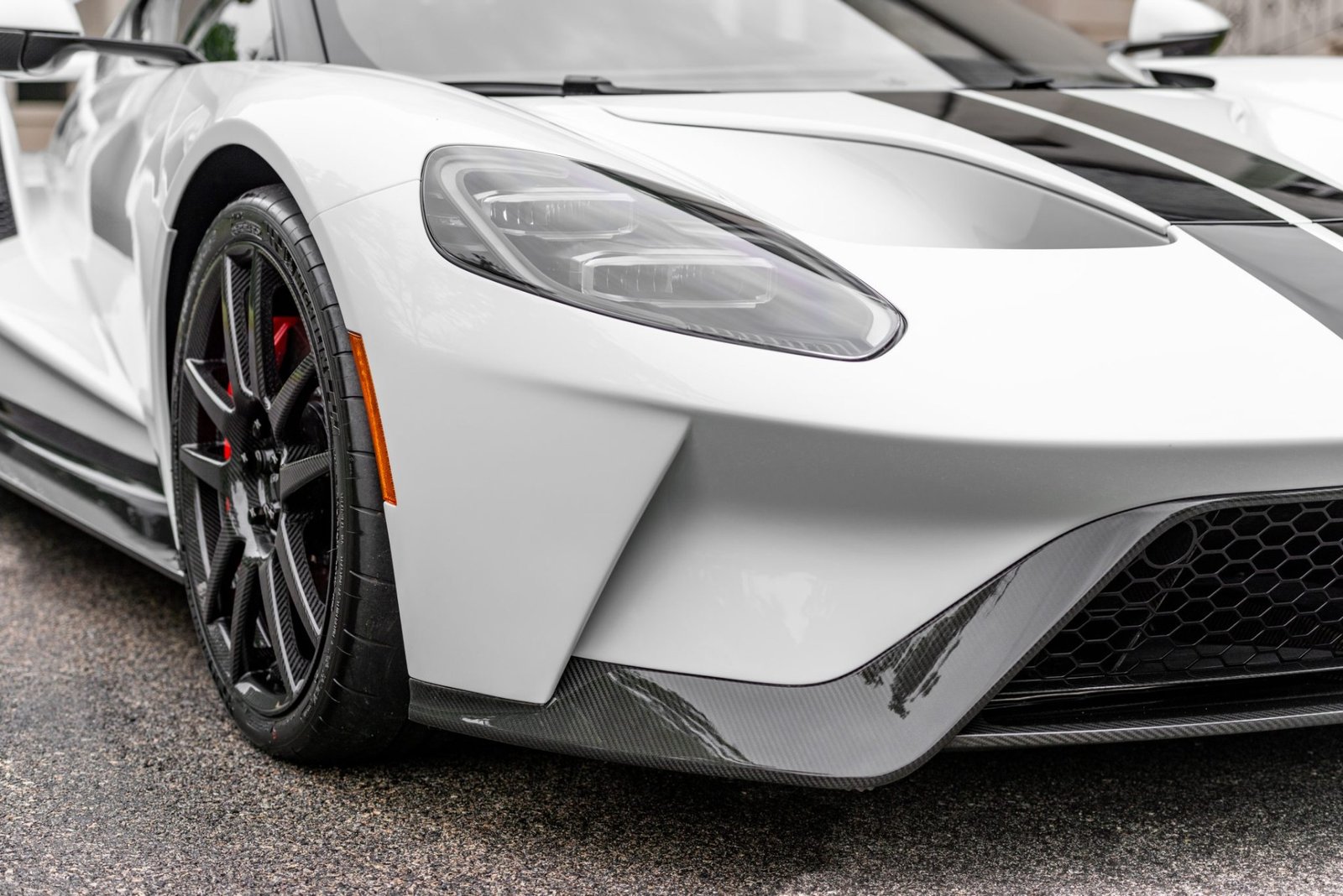 Used 2017 Ford GT (13)