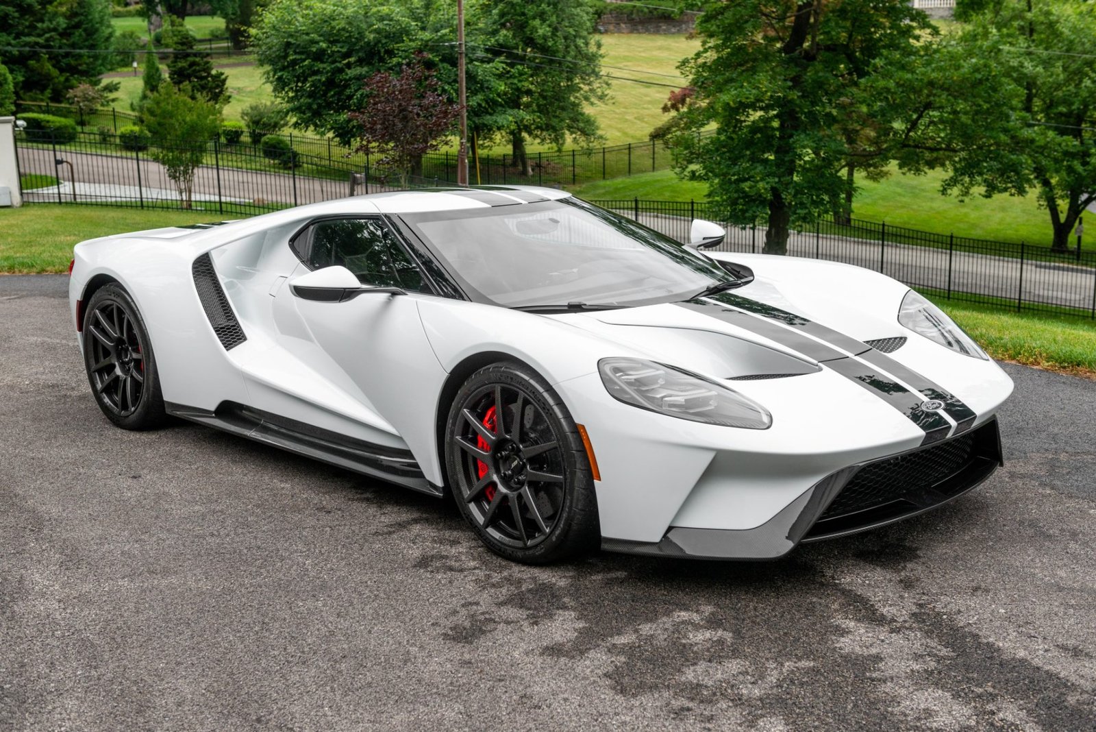 Used 2017 Ford GT (60)