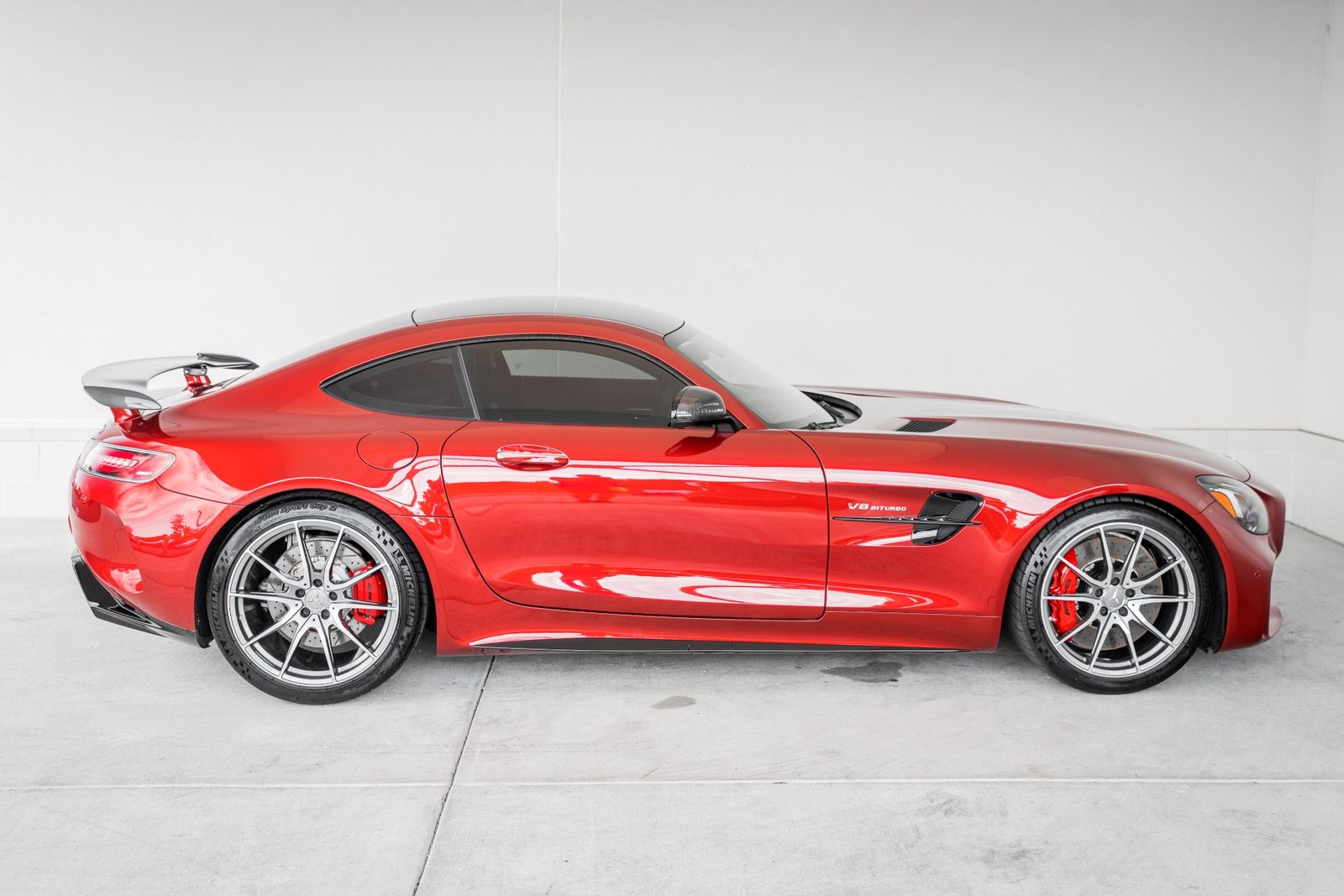 Used 2019 MERCEDES-BENZ AMG GT R (14)