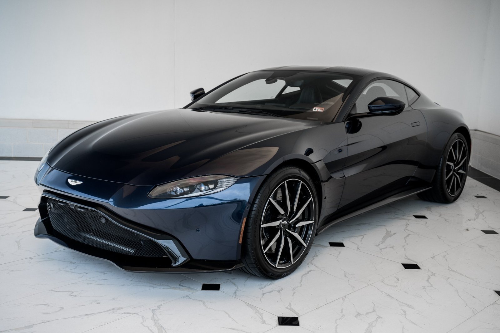 Used 2020 ASTON MARTIN VANTAGE V8 COUPE (26)