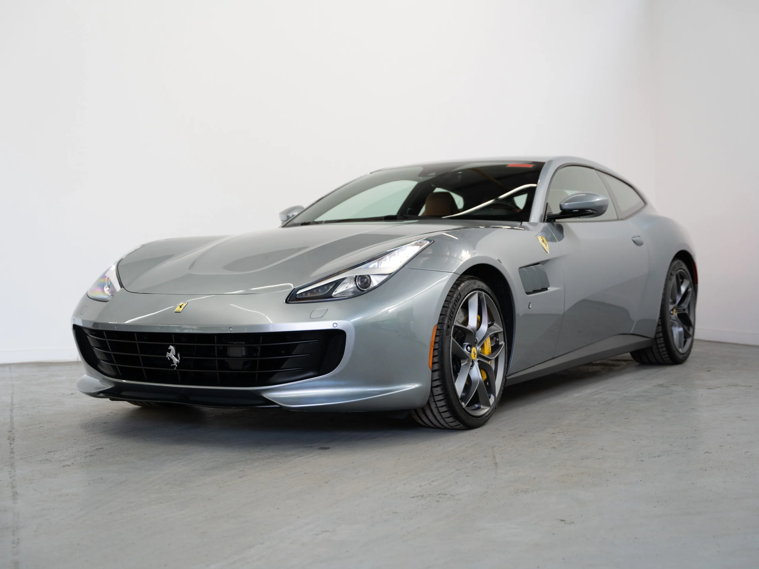 Used 2020 Ferrari GTC4 Lusso coupe (9)