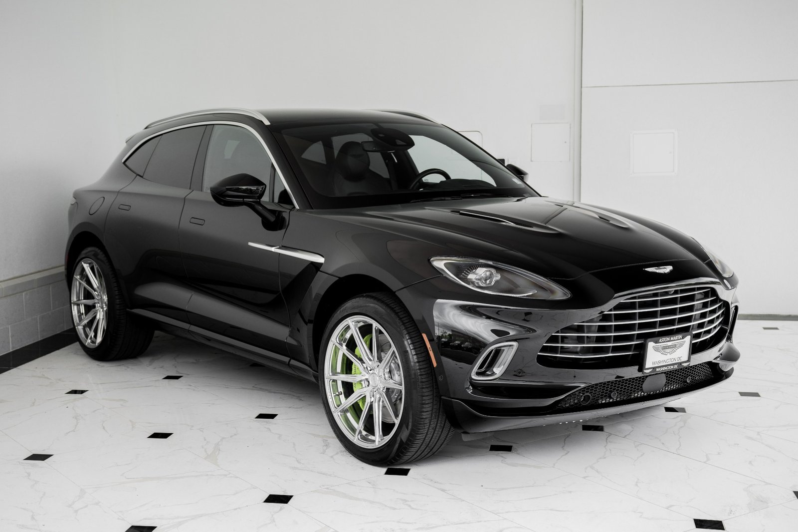 Used 2021 ASTON MARTIN DBX 550 For Sale (40)