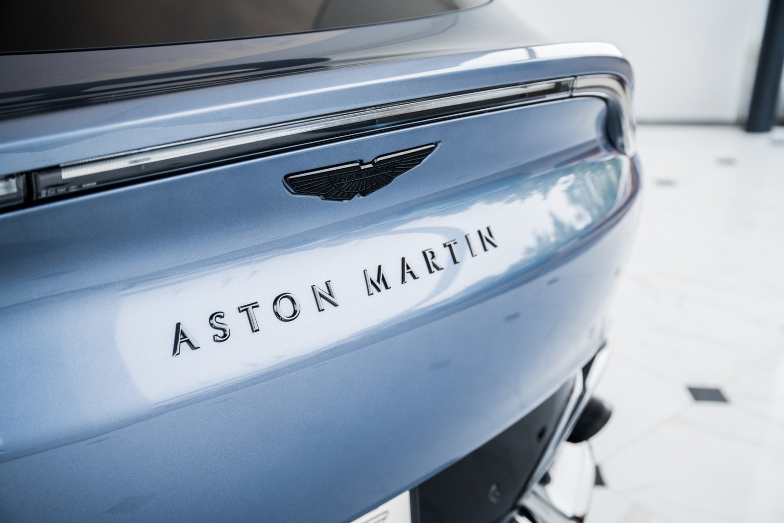 Used 2021 ASTON MARTIN DBX 550 For Sale (7)