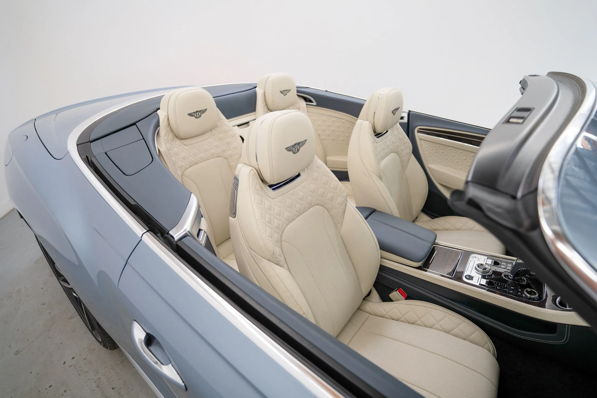 Used 2021 Bentley Continental GTC W12 convertible (17)