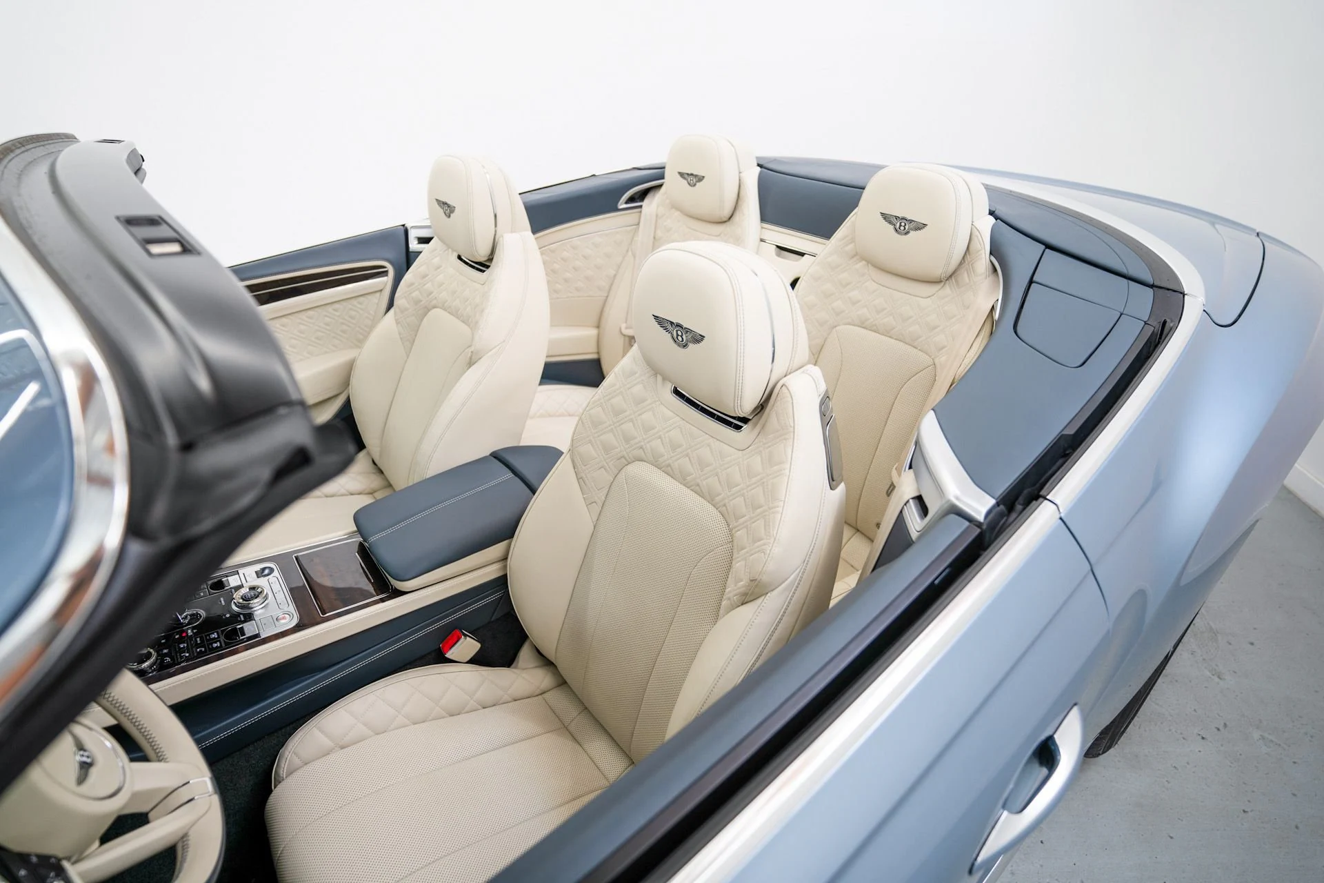 Used 2021 Bentley Continental GTC W12 convertible (4)