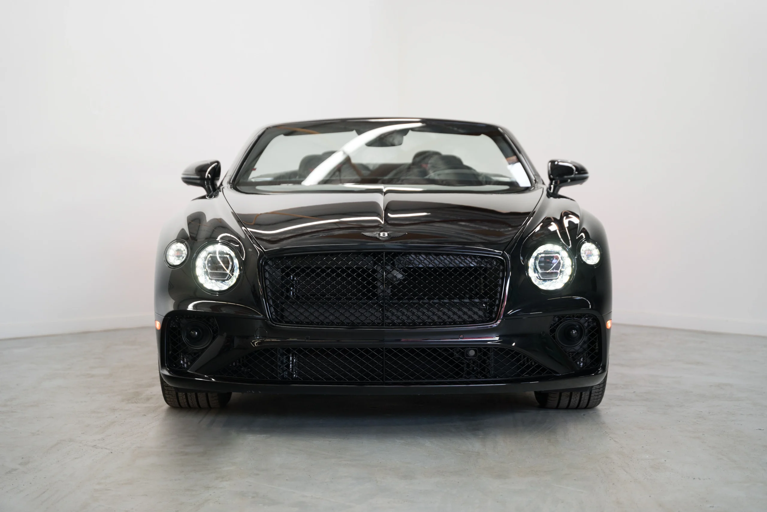 Used 2022 Bentley Continental GT V8 (1)