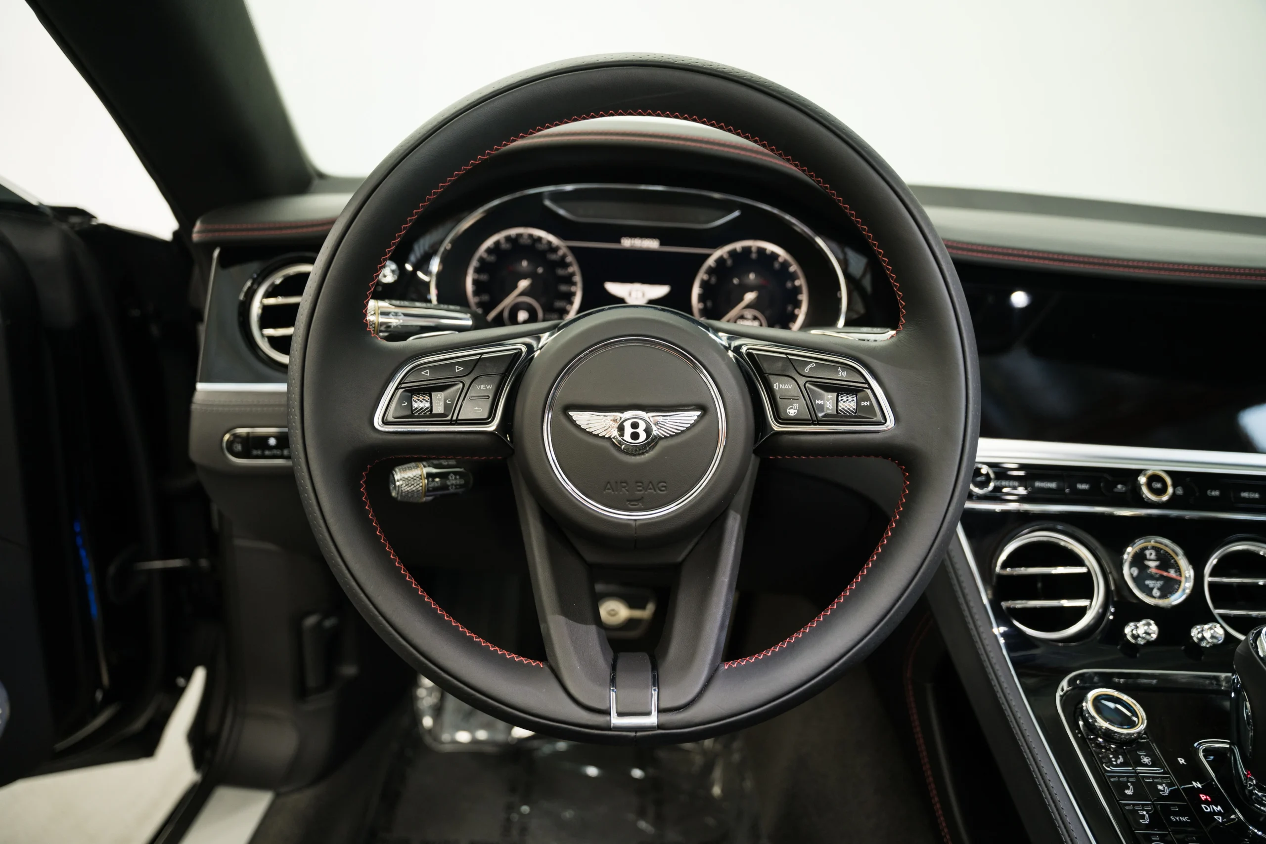 Used 2022 Bentley Continental GT V8 (13)