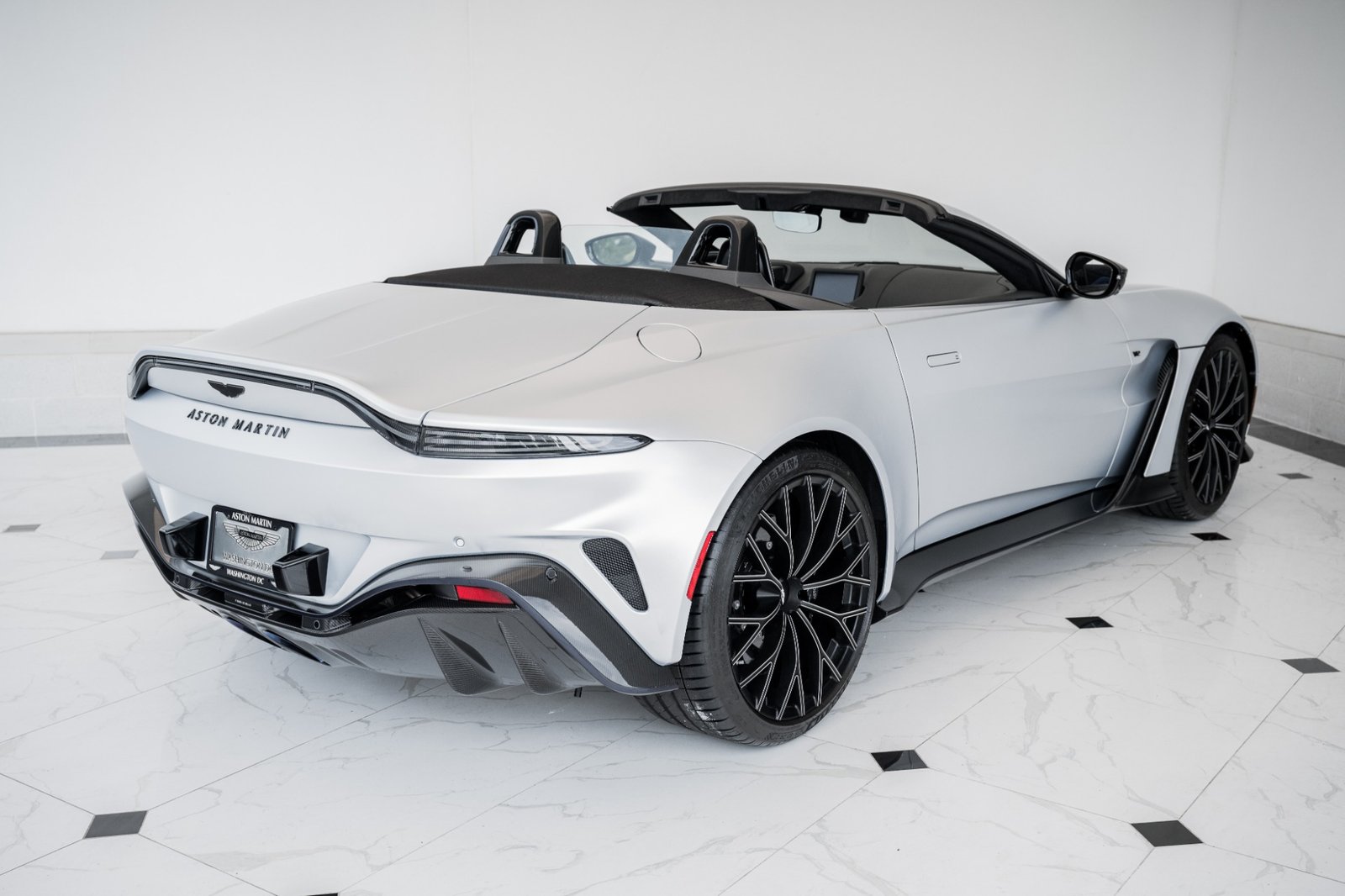 Used 2023 ASTON MARTIN VANTAGE V12 ROADSTER (28)