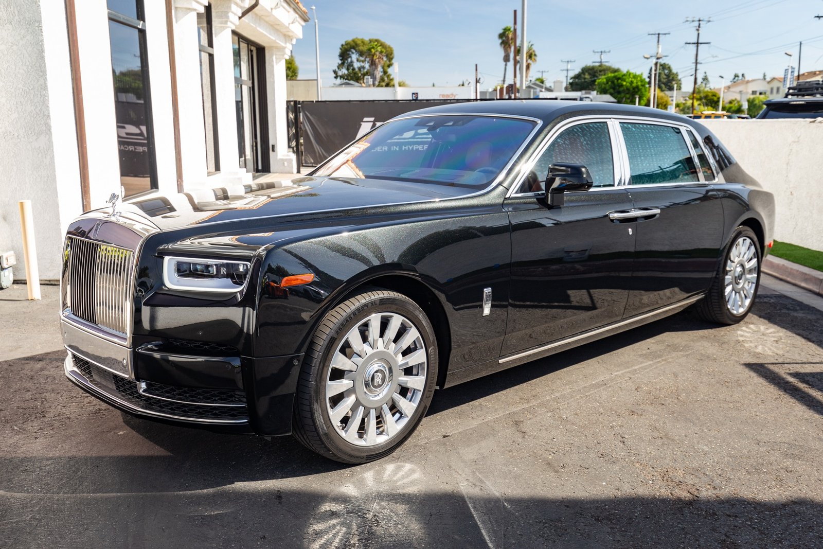 2018 Rolls-Royce Phantom (16)