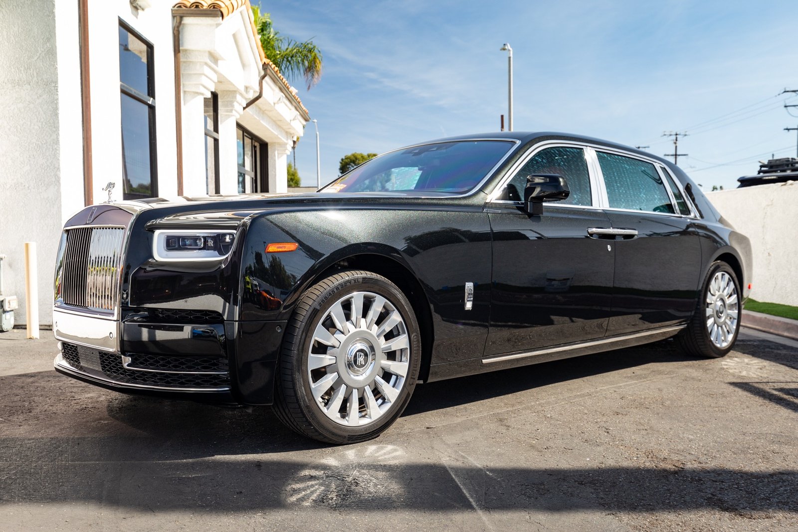 2018 Rolls-Royce Phantom (2)