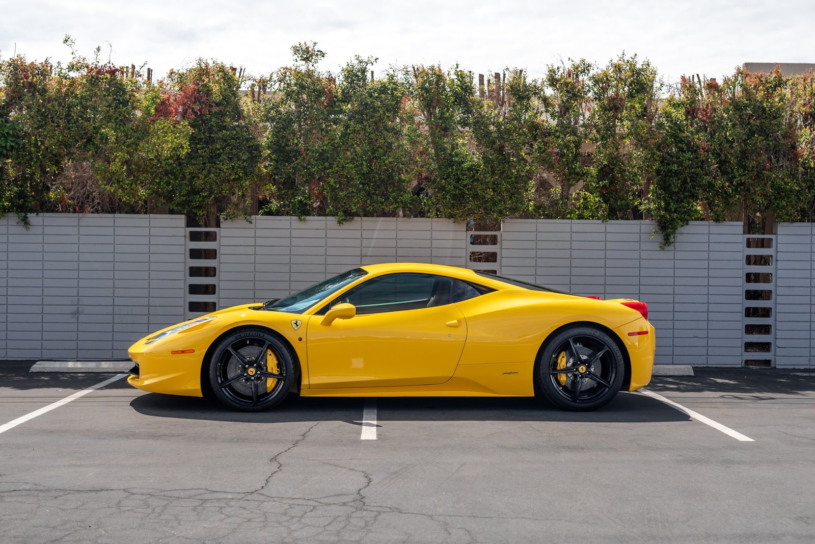 Used 2011 Ferrari 458 Italia For Sale (22)