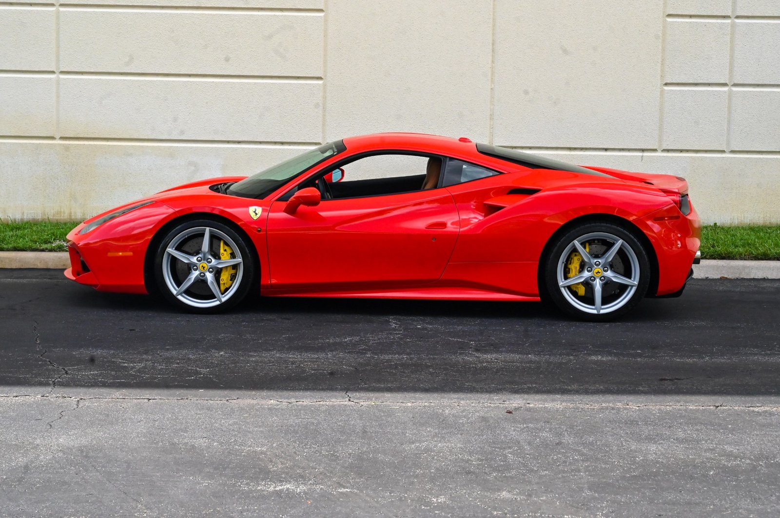 Used-2016-Ferrari-488-GTB-1689094111