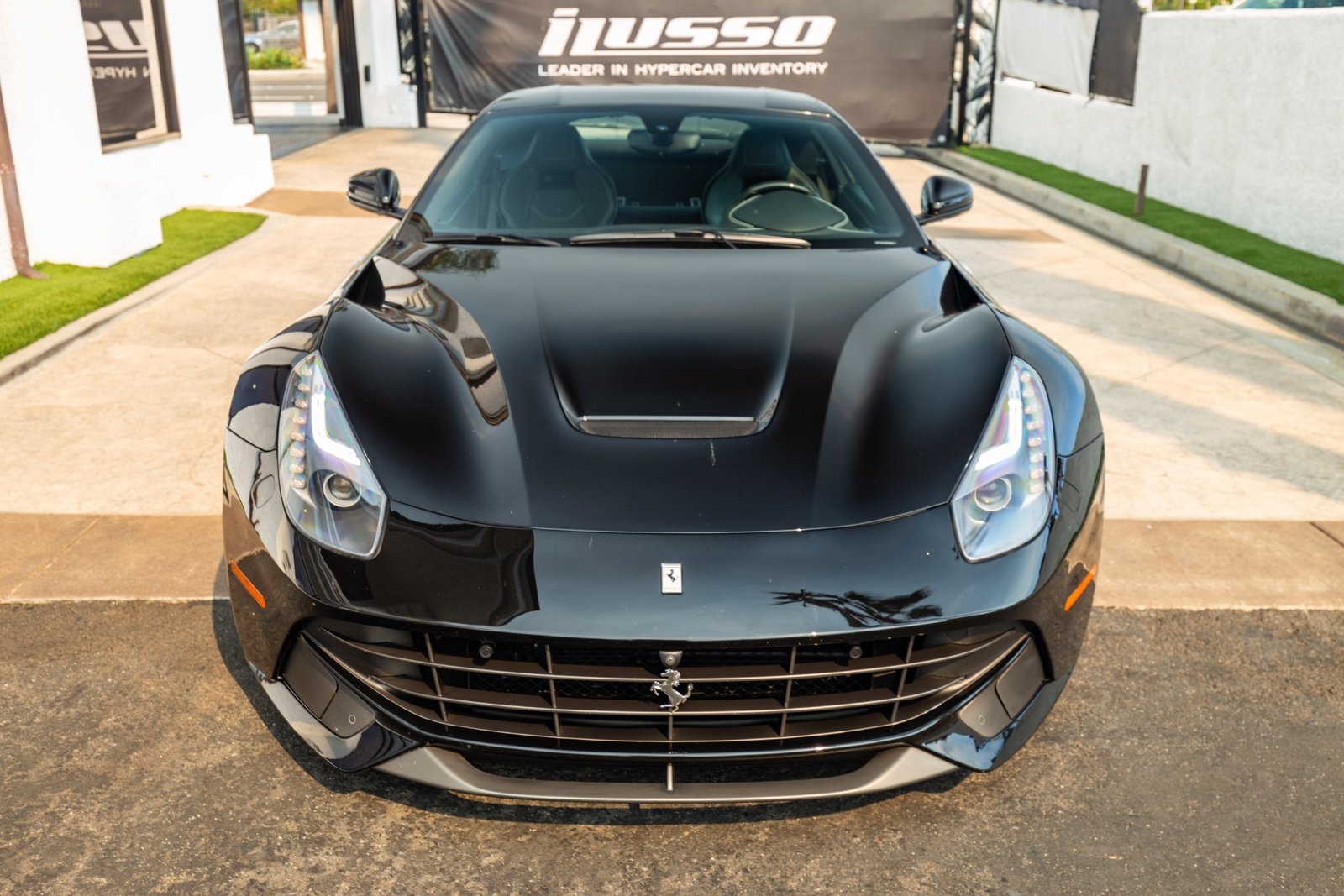 Used-2017-Ferrari-F12-Berlinetta-1690414371 (3)