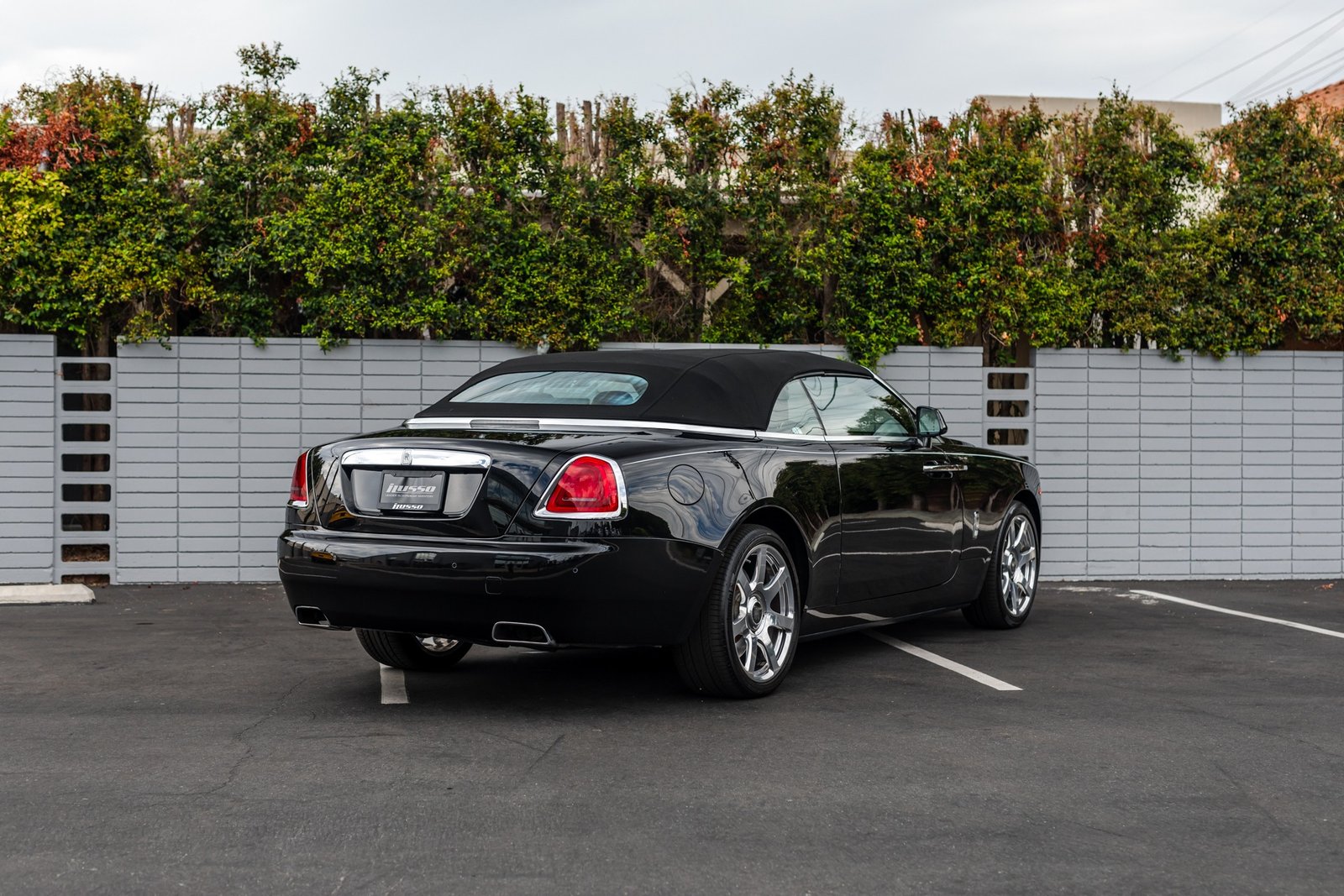 Used-2017-Rolls-Royce-Dawn-1691692537