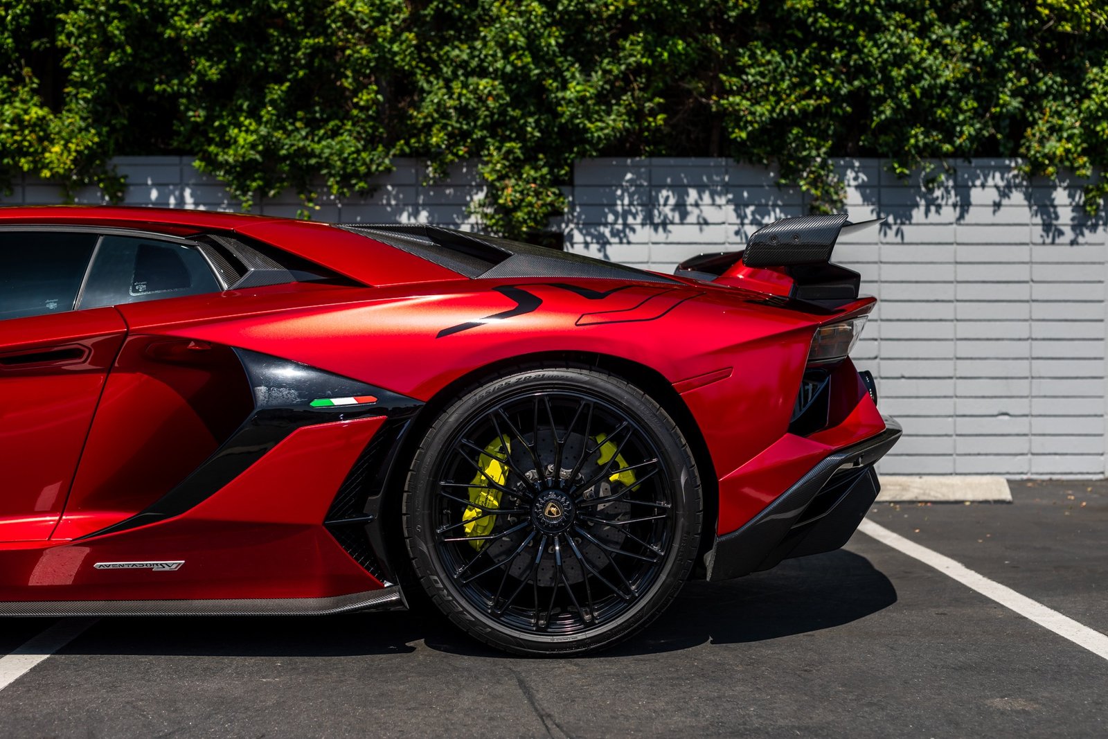 Used 2019 Lamborghini Aventador SVJ For Sale (16)