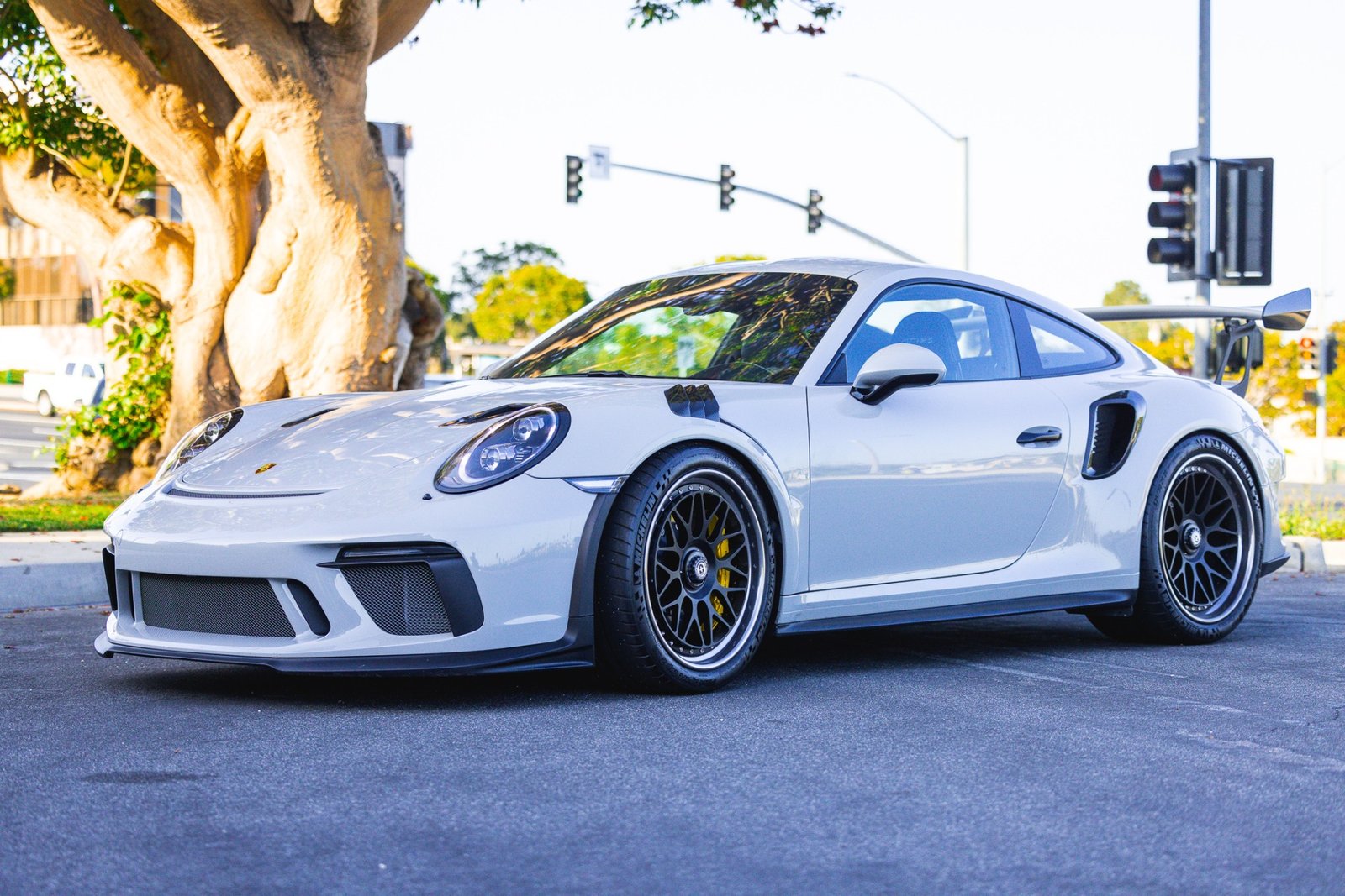 Used-2019-Porsche-911-GT3-RS-GT3-RS-1684945728