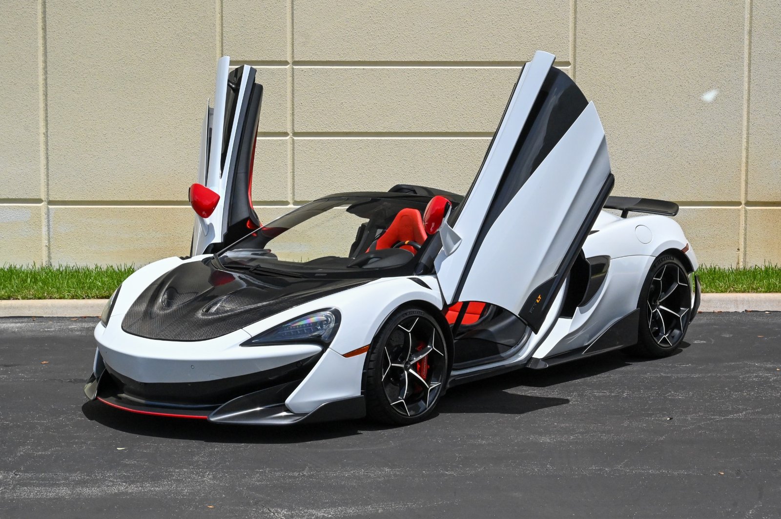 Used 2020 McLaren 600LT Spider For Sale (44)