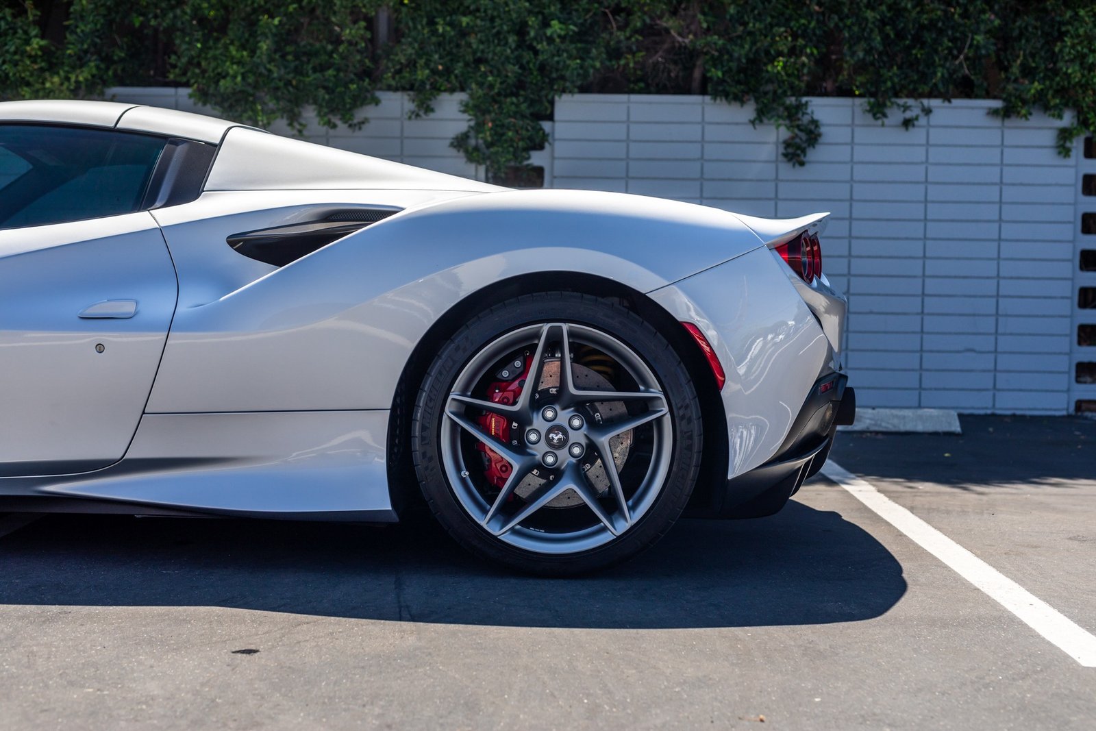 Used 2021 Ferrari F8 Spider For Sale (23)