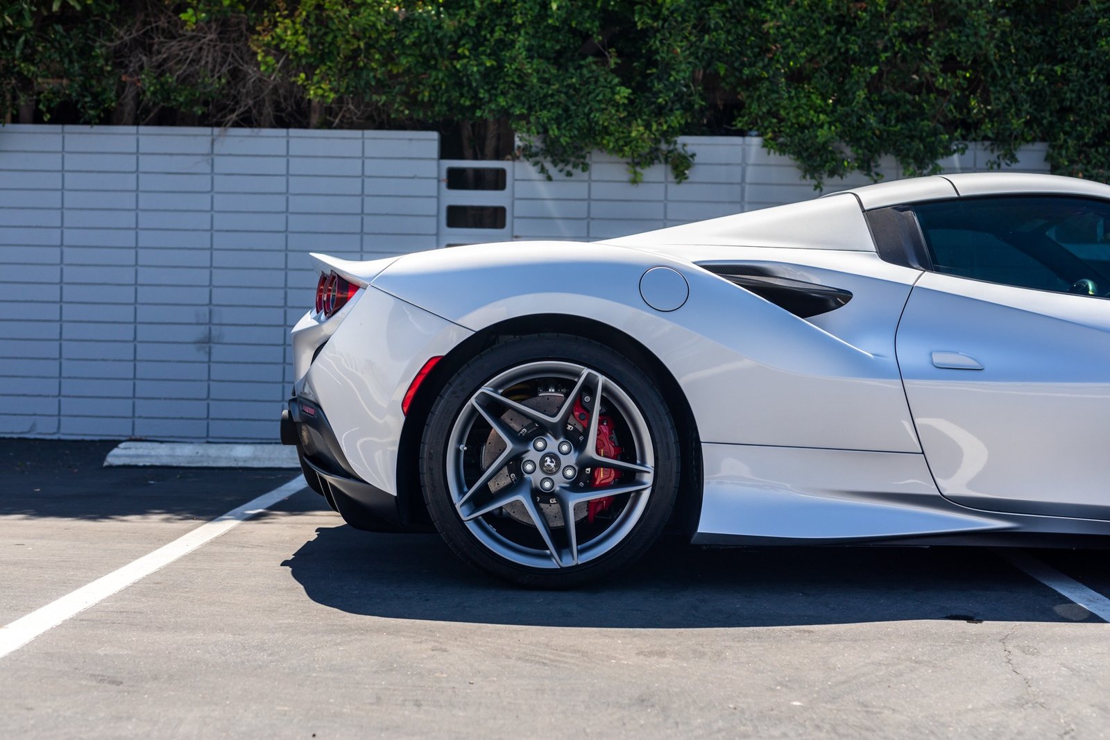 Used 2021 Ferrari F8 Spider For Sale (9)