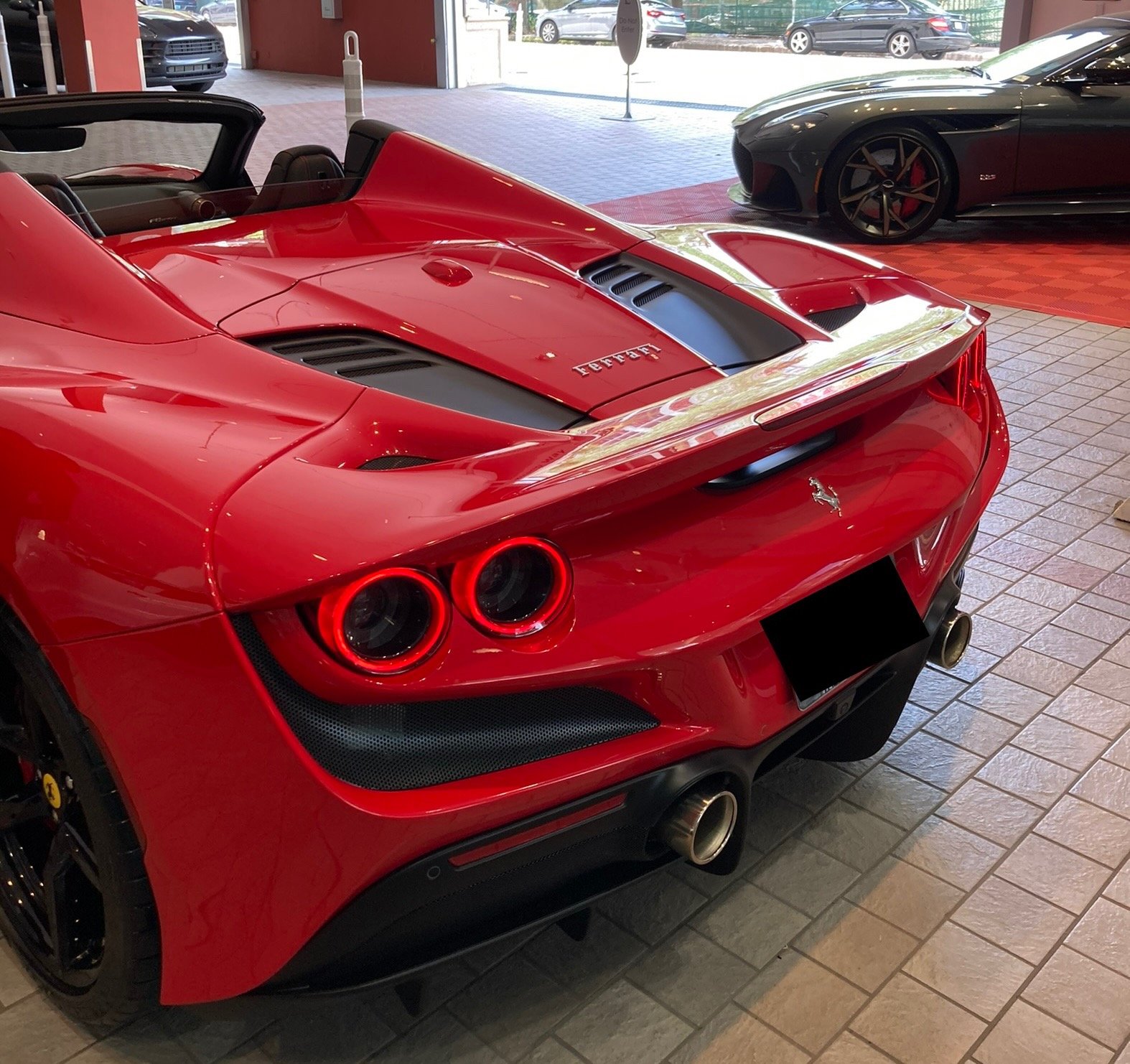 Used 2022 Ferrari F8 Spider For Sale (13)