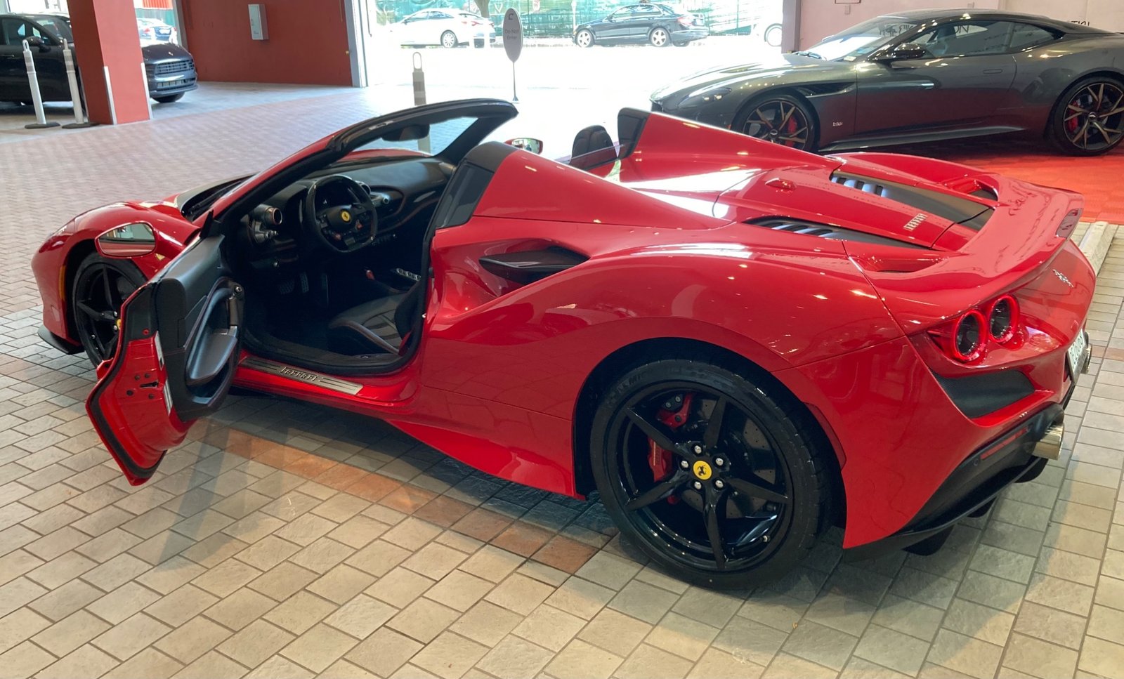 Used 2022 Ferrari F8 Spider For Sale (8)