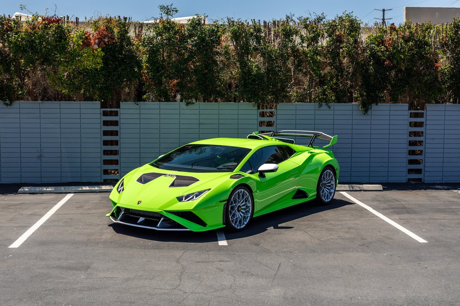 Used 2022 Lamborghini Huracan For Sale (16)