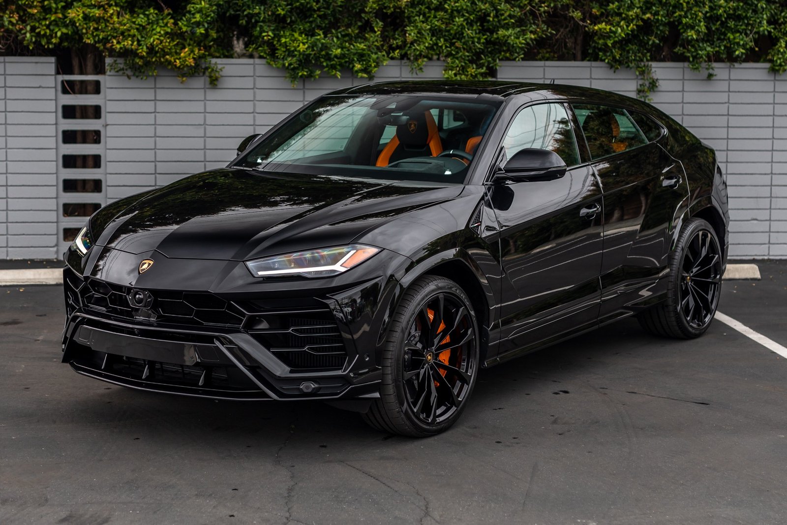 Used 2022 Lamborghini Urus For Sale (48)