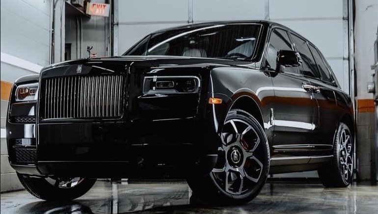 Used 2022 Rolls-Royce Black Badge Cullinan For Sale (1)